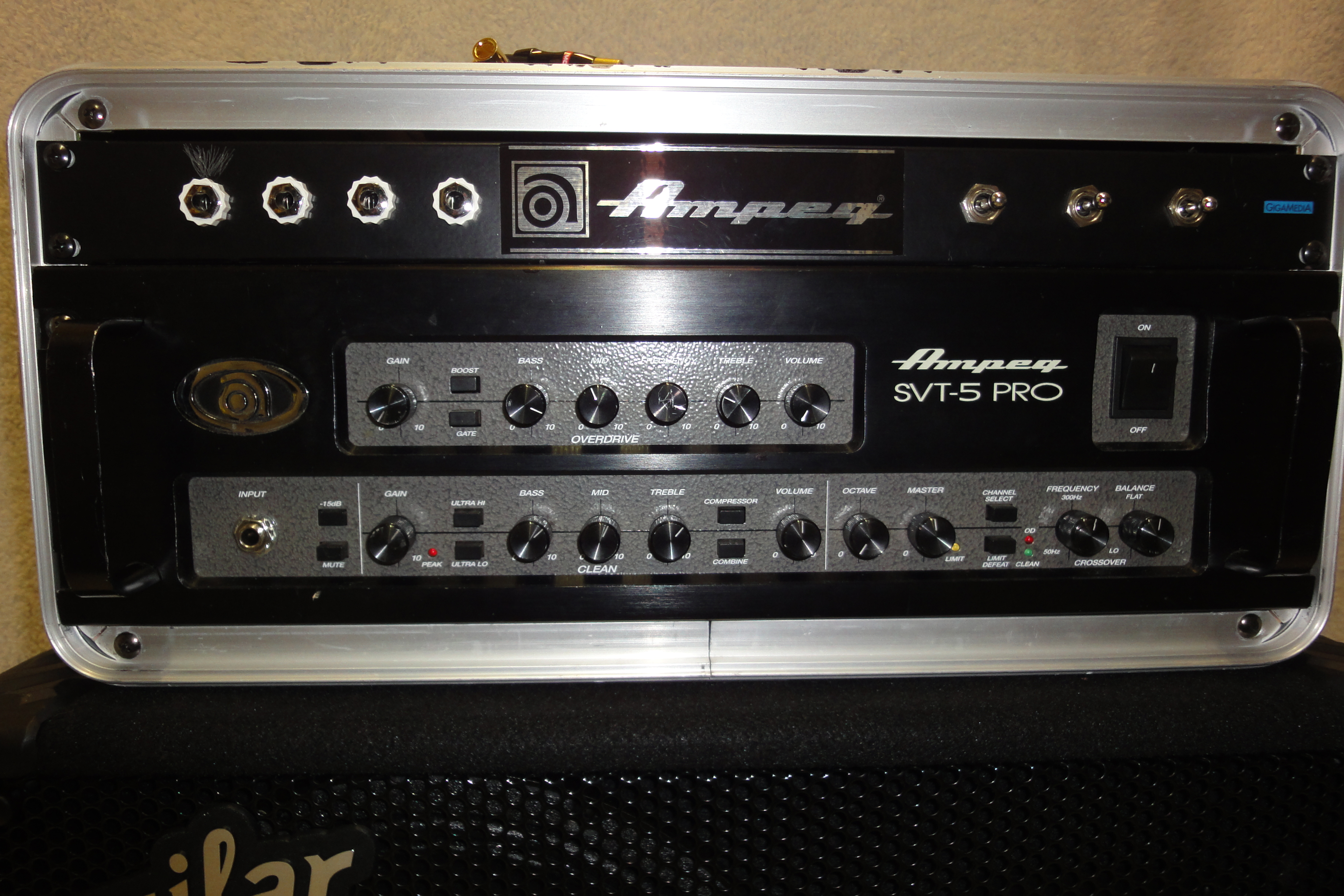 ampeg-svt-5-pro-image-786535-audiofanzine