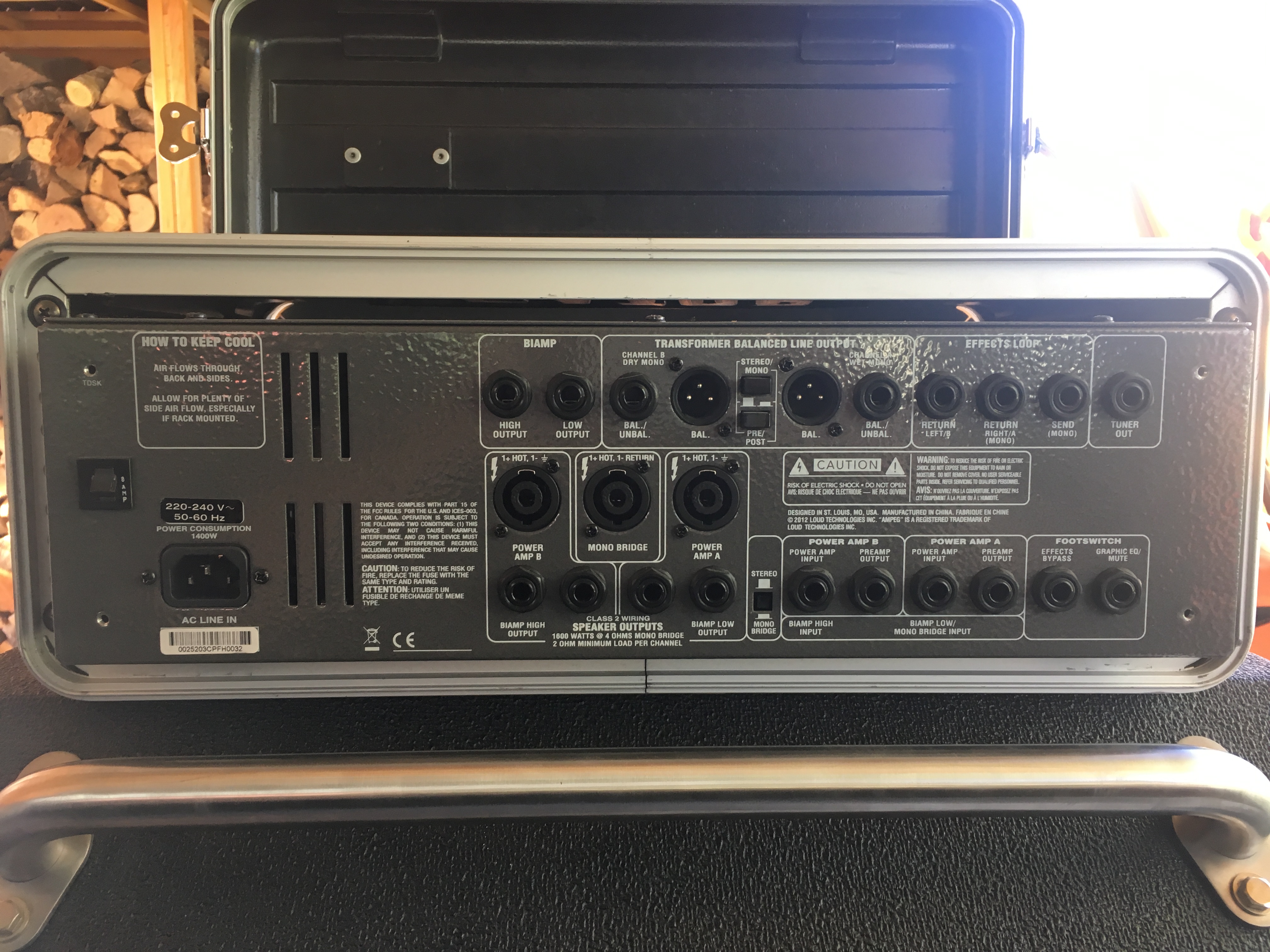 SVT 610HLF Ampeg SVT 610HLF Audiofanzine