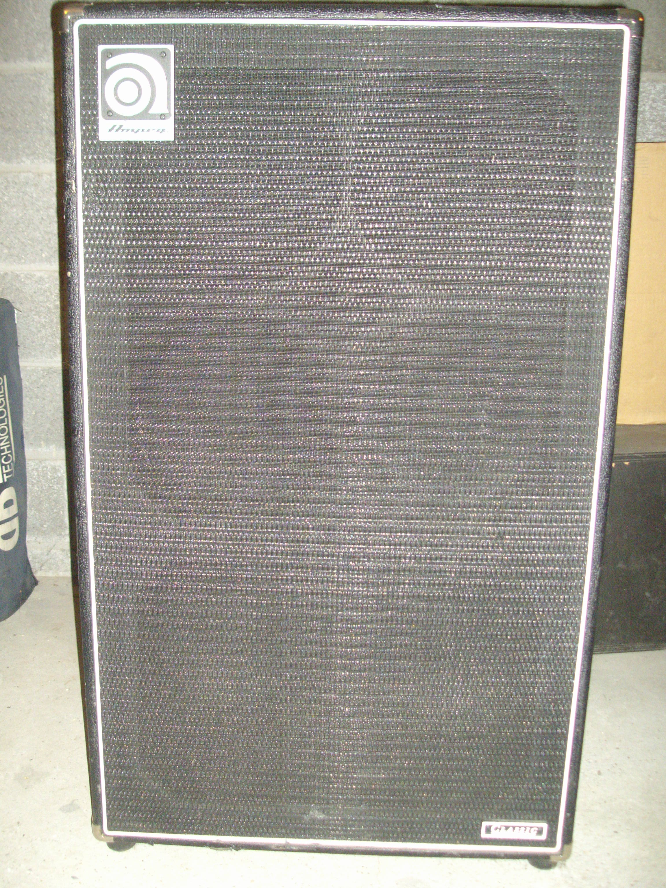 ampeg 610 cover