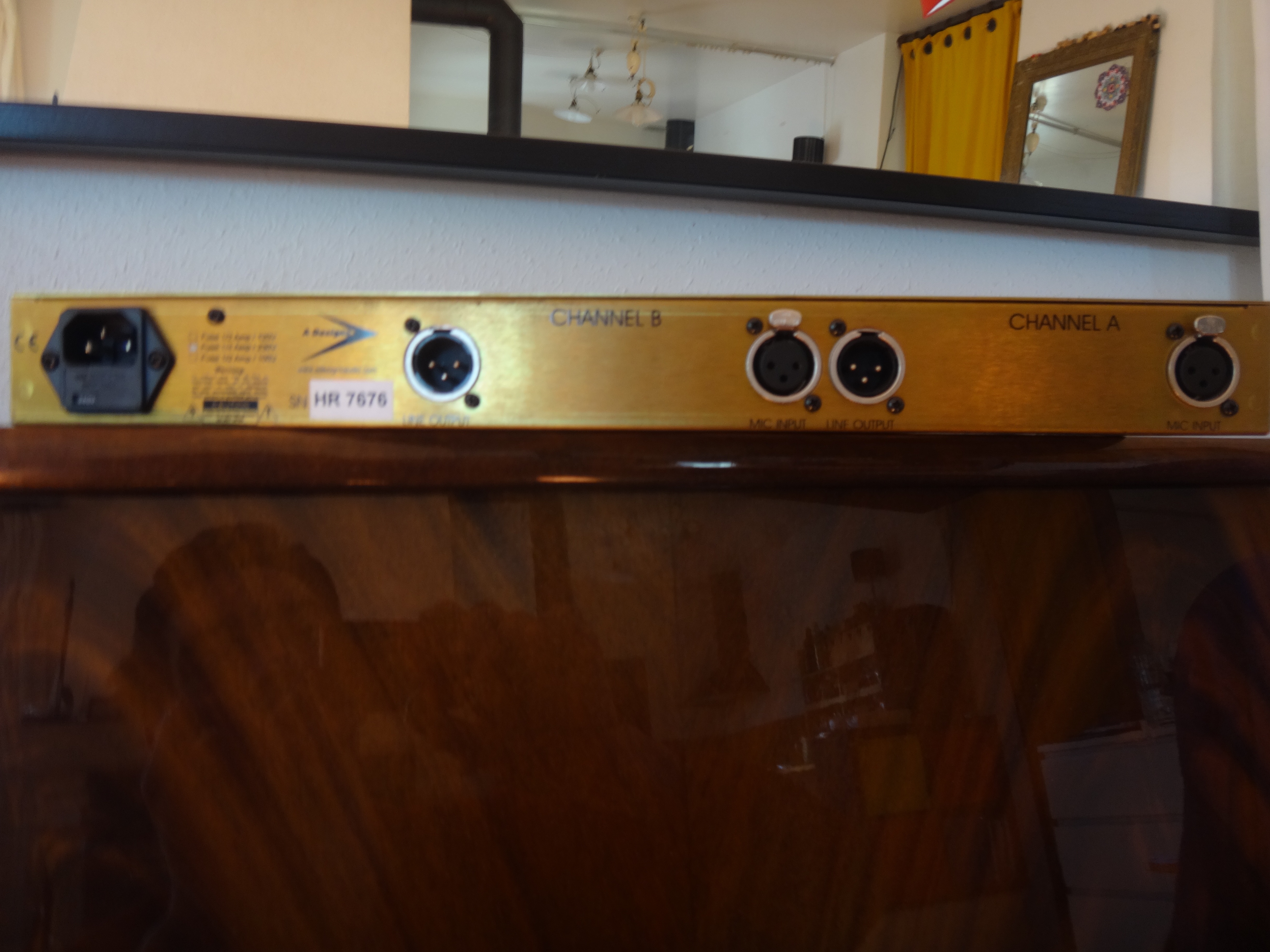 1073LB Mono Mic Preamp module AMSNeve Audiofanzine