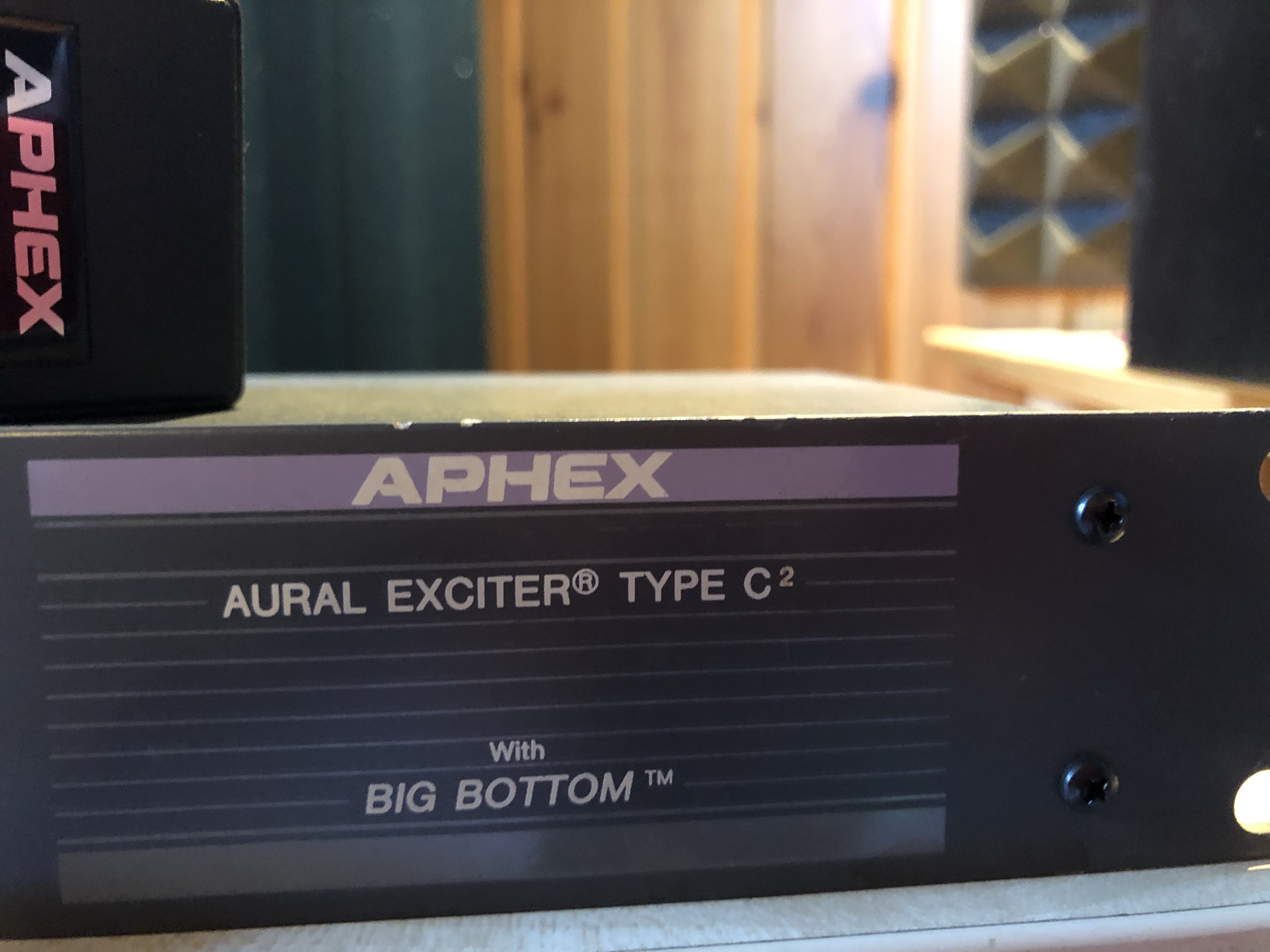 104 Aural Exciter Type C2 Aphex 104 Aural Exciter Type C2 Audiofanzine