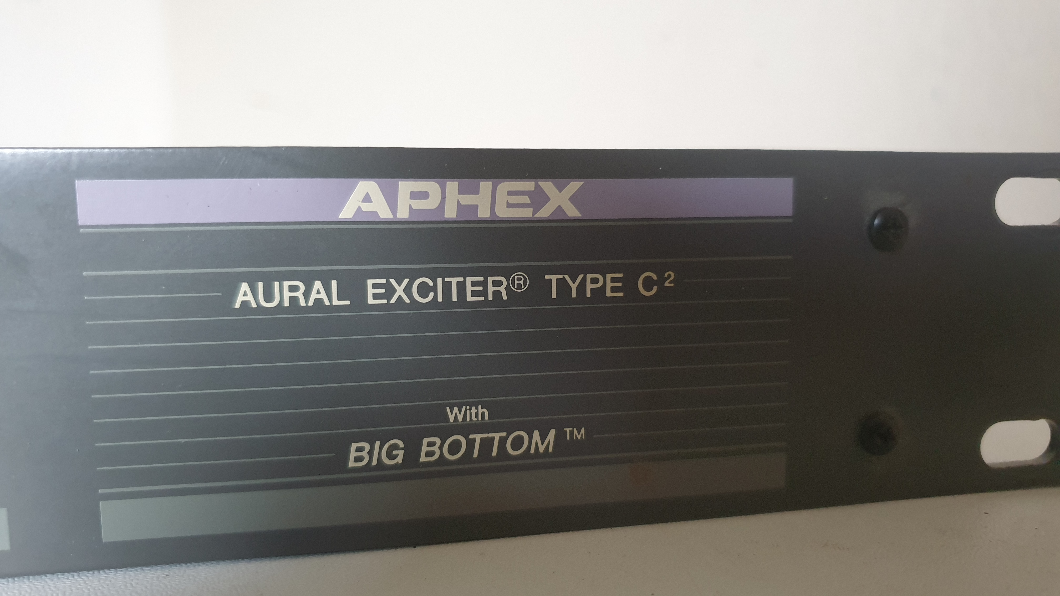 Aphex Aural exciter type c2 (RhôneAlpes) Audiofanzine