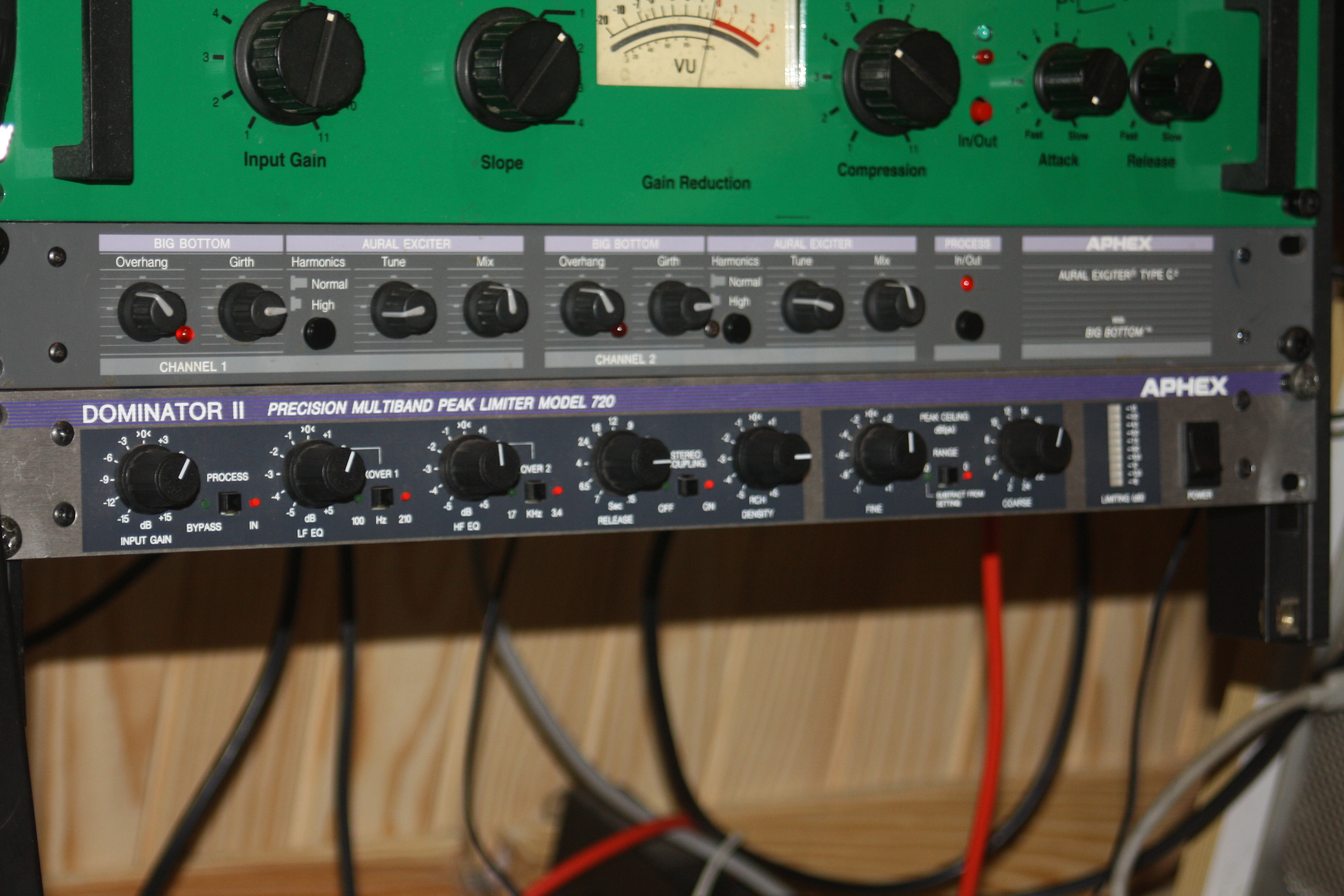 Photo Aphex 104 Aural Exciter Type C2 Aphex 104 Aural Exciter Type C2