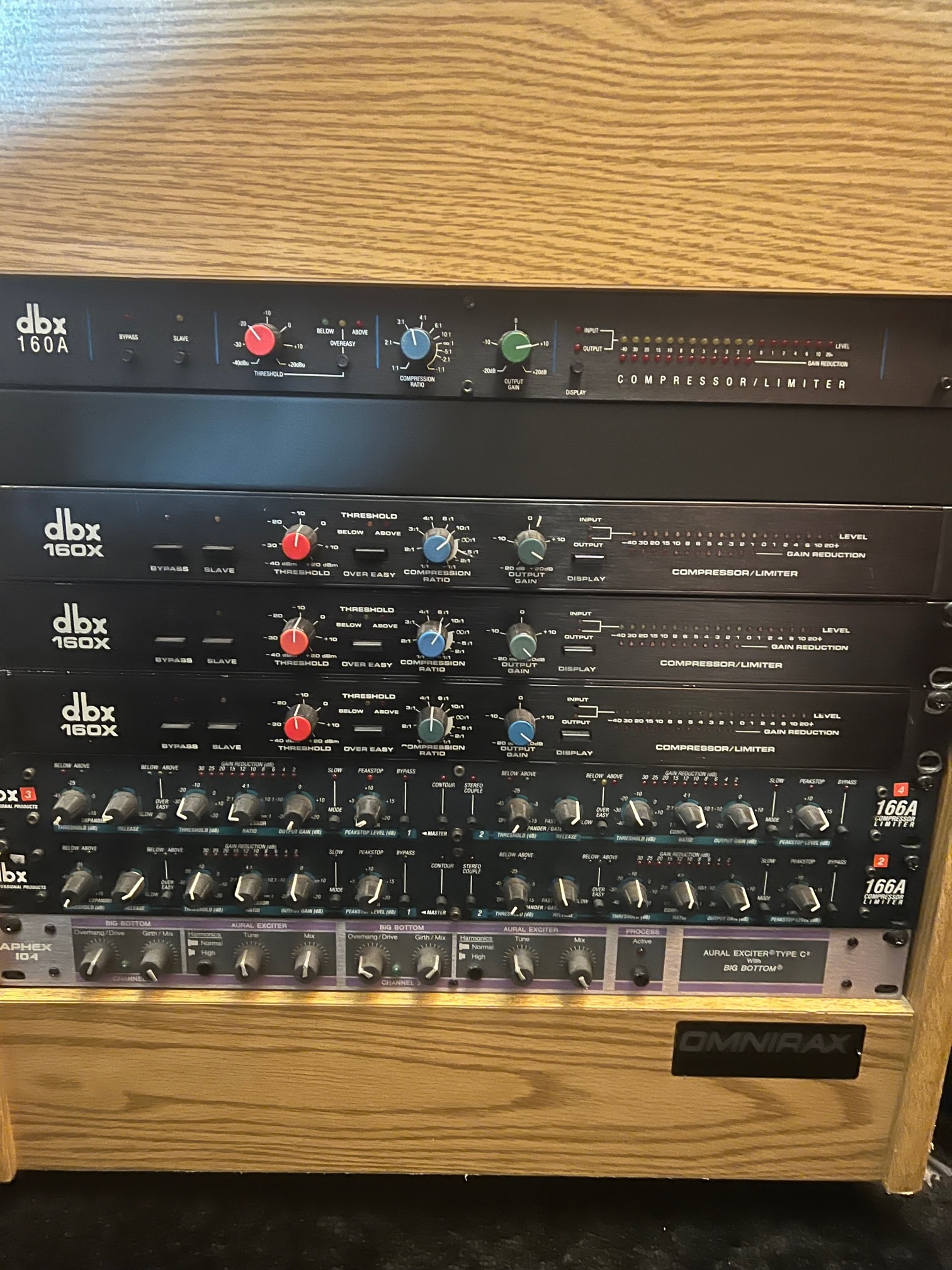 104 Aural Exciter Type C2 Aphex 104 Aural Exciter Type C2 Audiofanzine