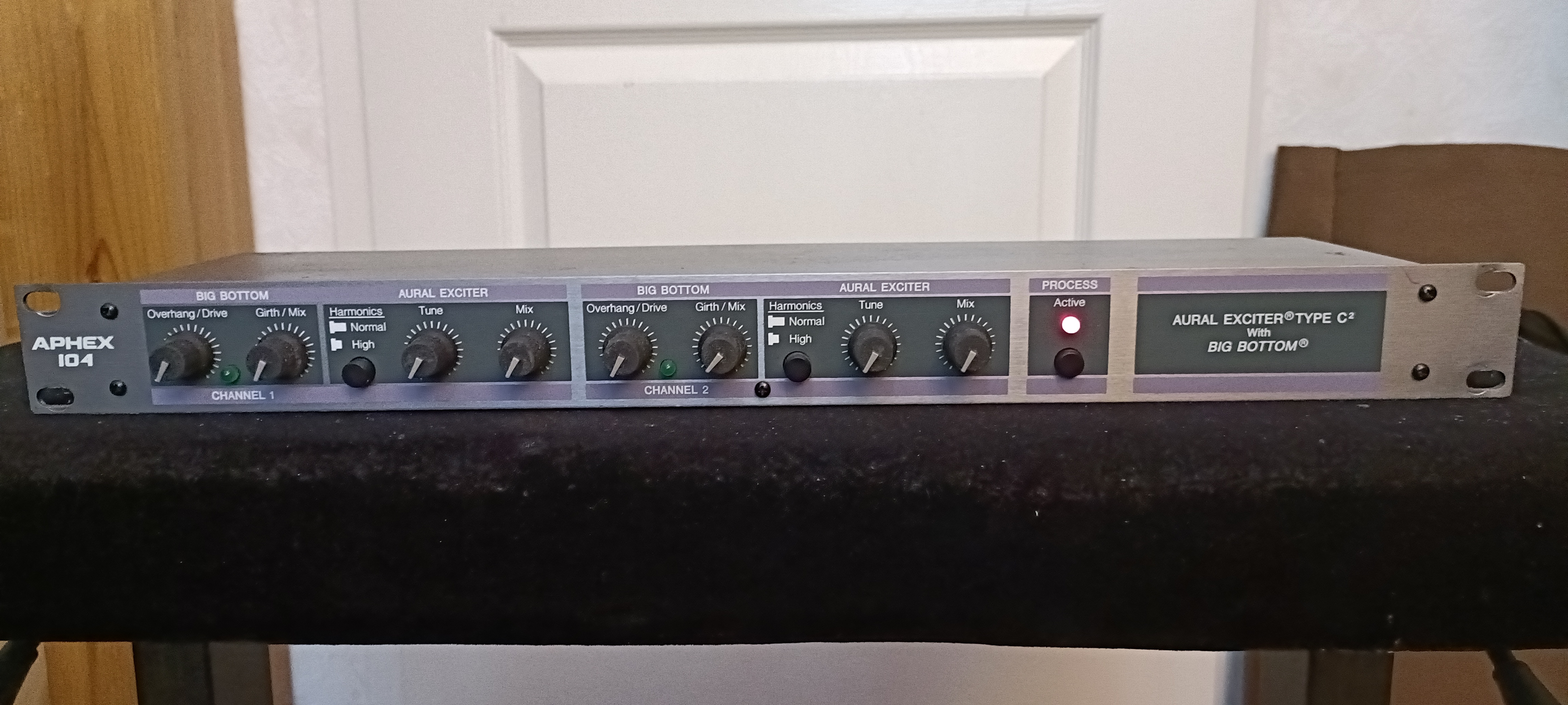 104 Aural Exciter Type C2 - Aphex 104 Aural Exciter Type C2