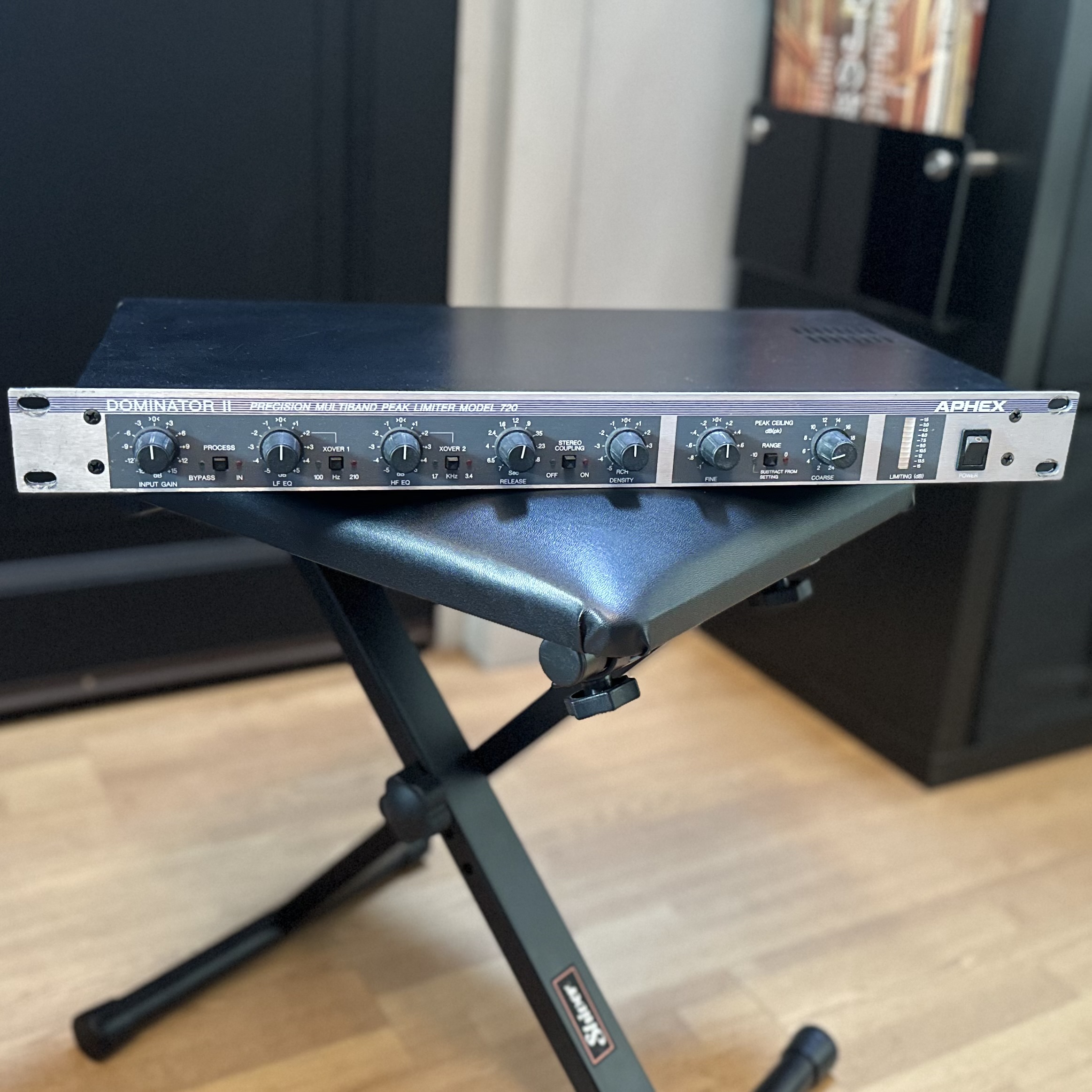 720 Dominator II - Aphex 720 Dominator II - Audiofanzine 720 Dominator II - Aphex 720 Dominator II - Audiofanzine