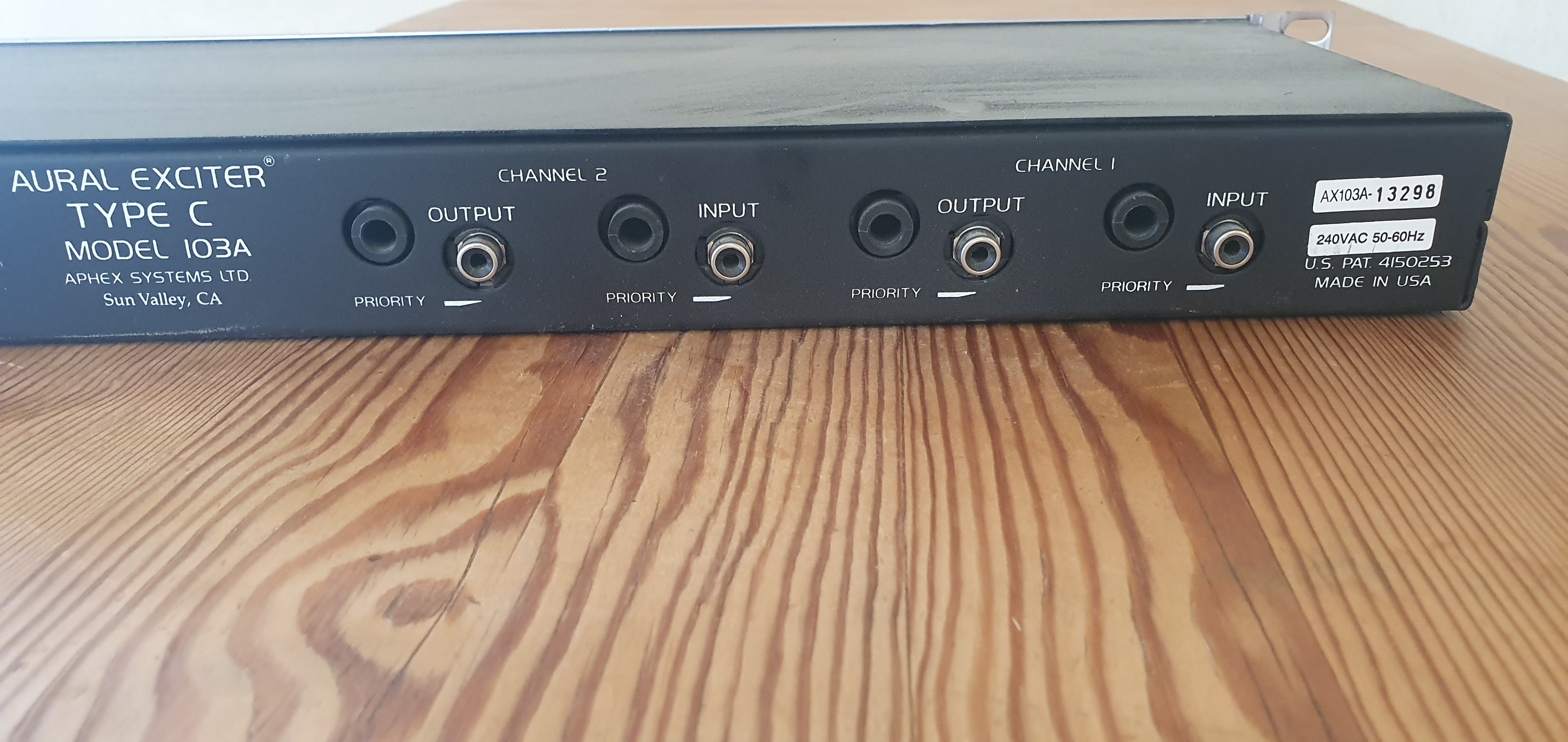 aural exciter type C Aphex aural exciter type C Audiofanzine