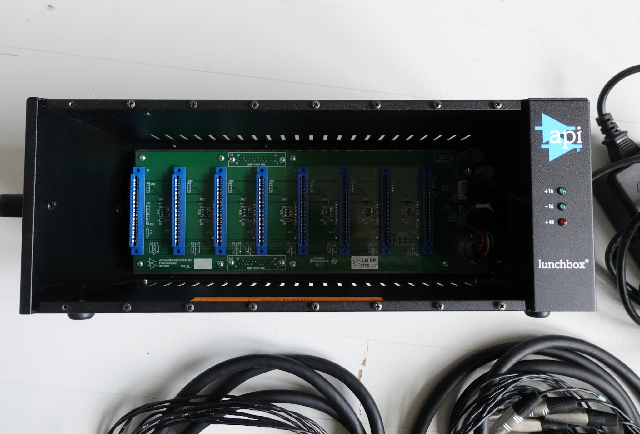 8-Slot Lunchbox - API Audio 8-Slot Lunchbox - Audiofanzine