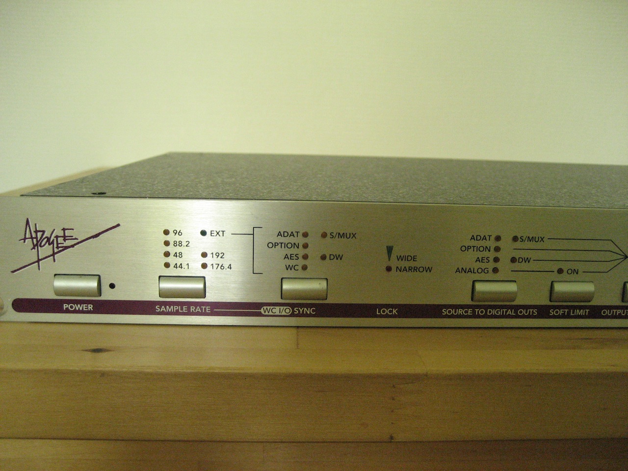 Photo Apogee Rosetta 800192k Apogee Electronics Rosetta 800 192K