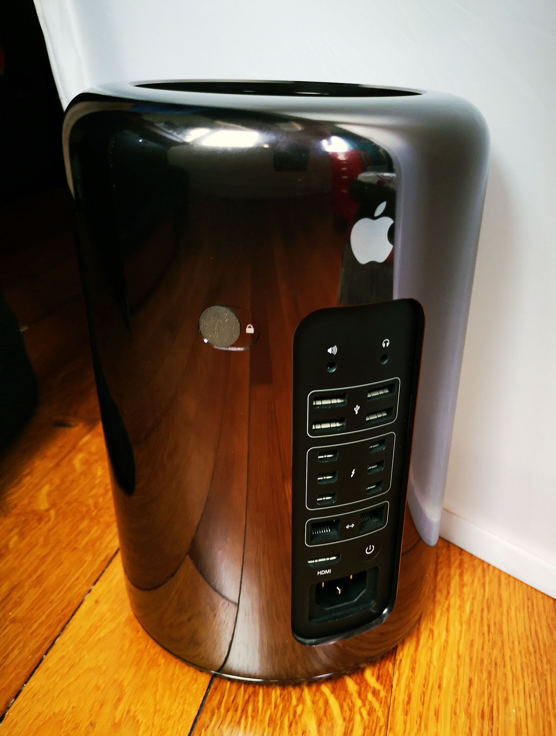 display for mac pro 2013
