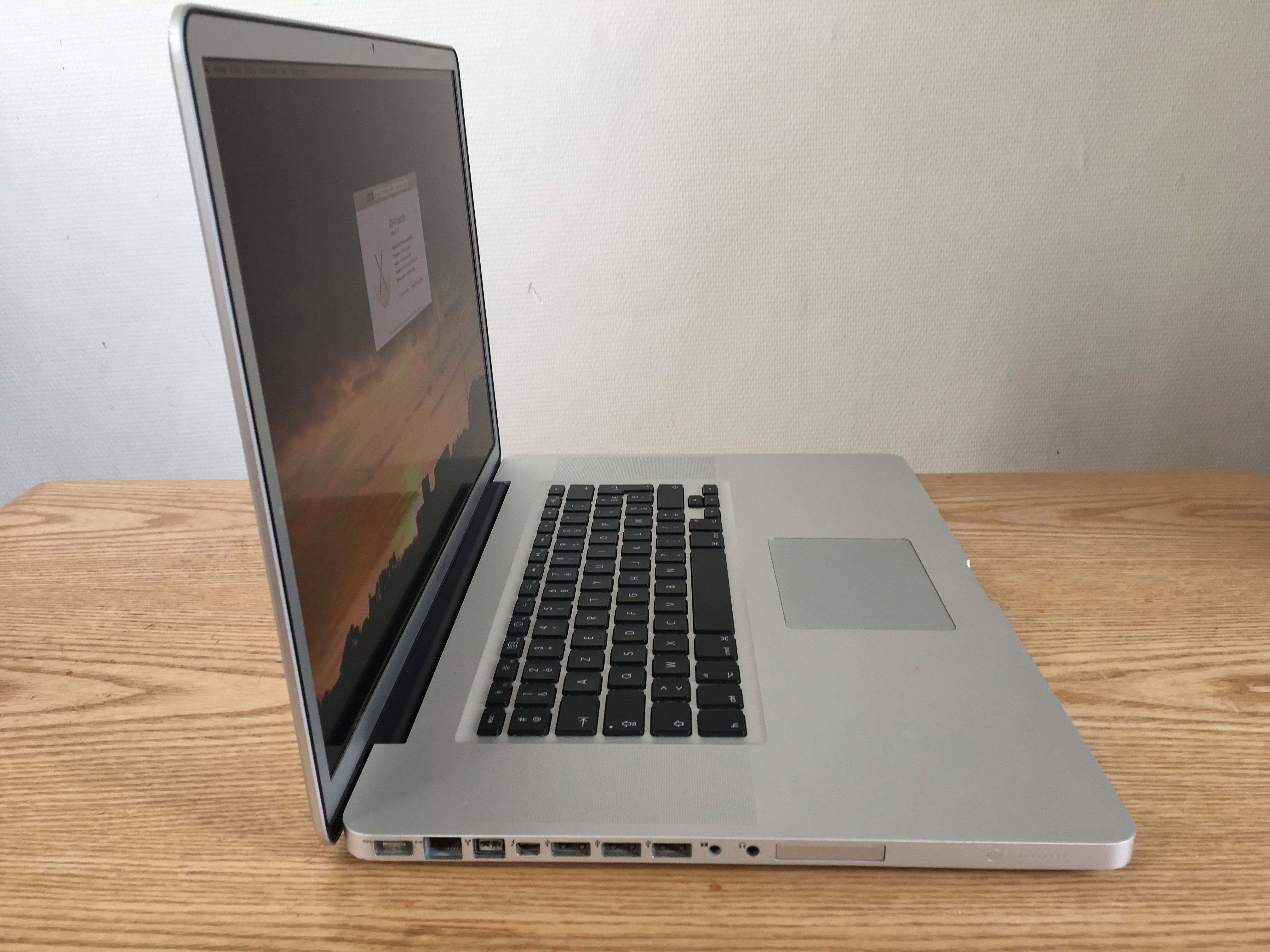 MACBOOK PRO 17" - Apple MacBook Pro 17" - Audiofanzine