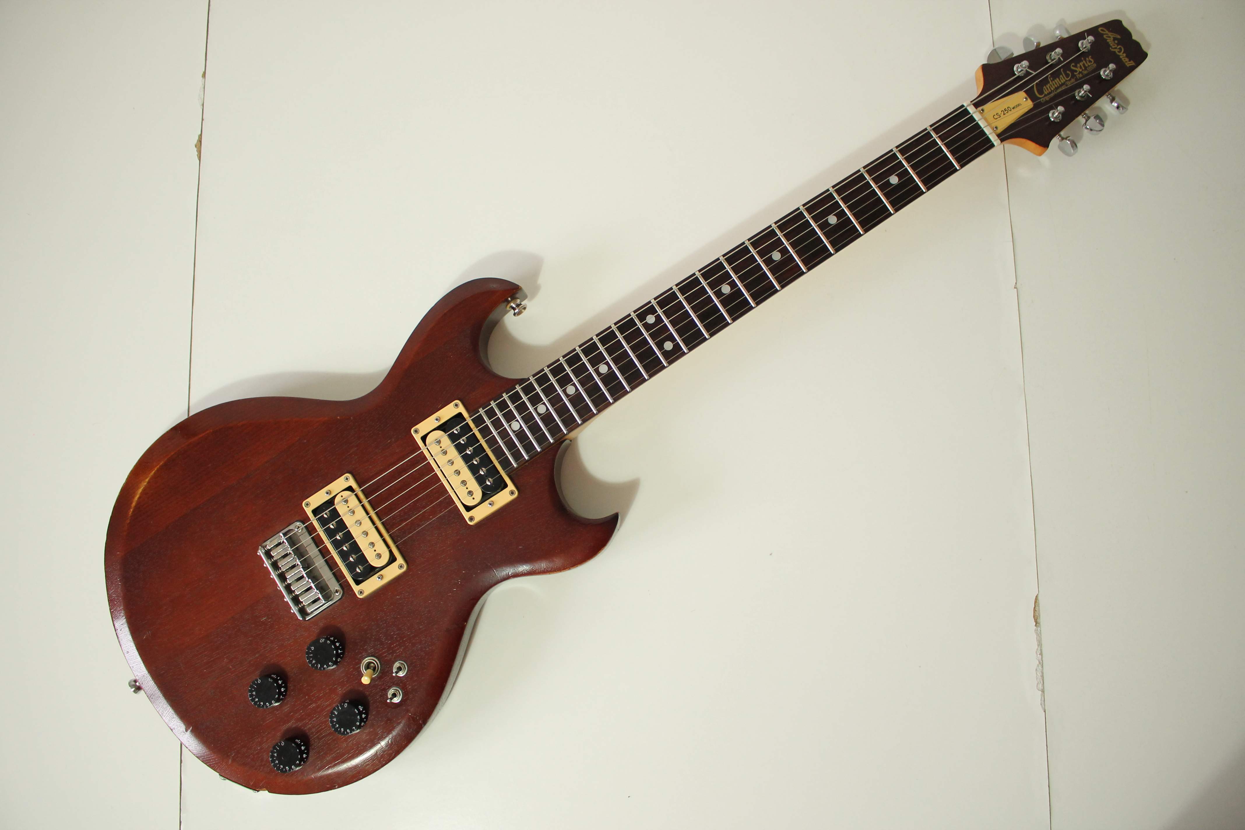 Aria Pro ii CS250 (Centre) Audiofanzine