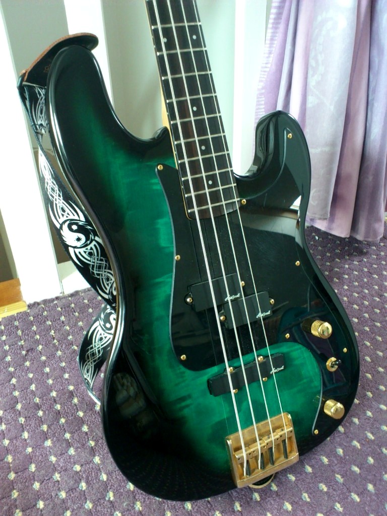 Aria Pro II Mad Axe image (396885) Audiofanzine