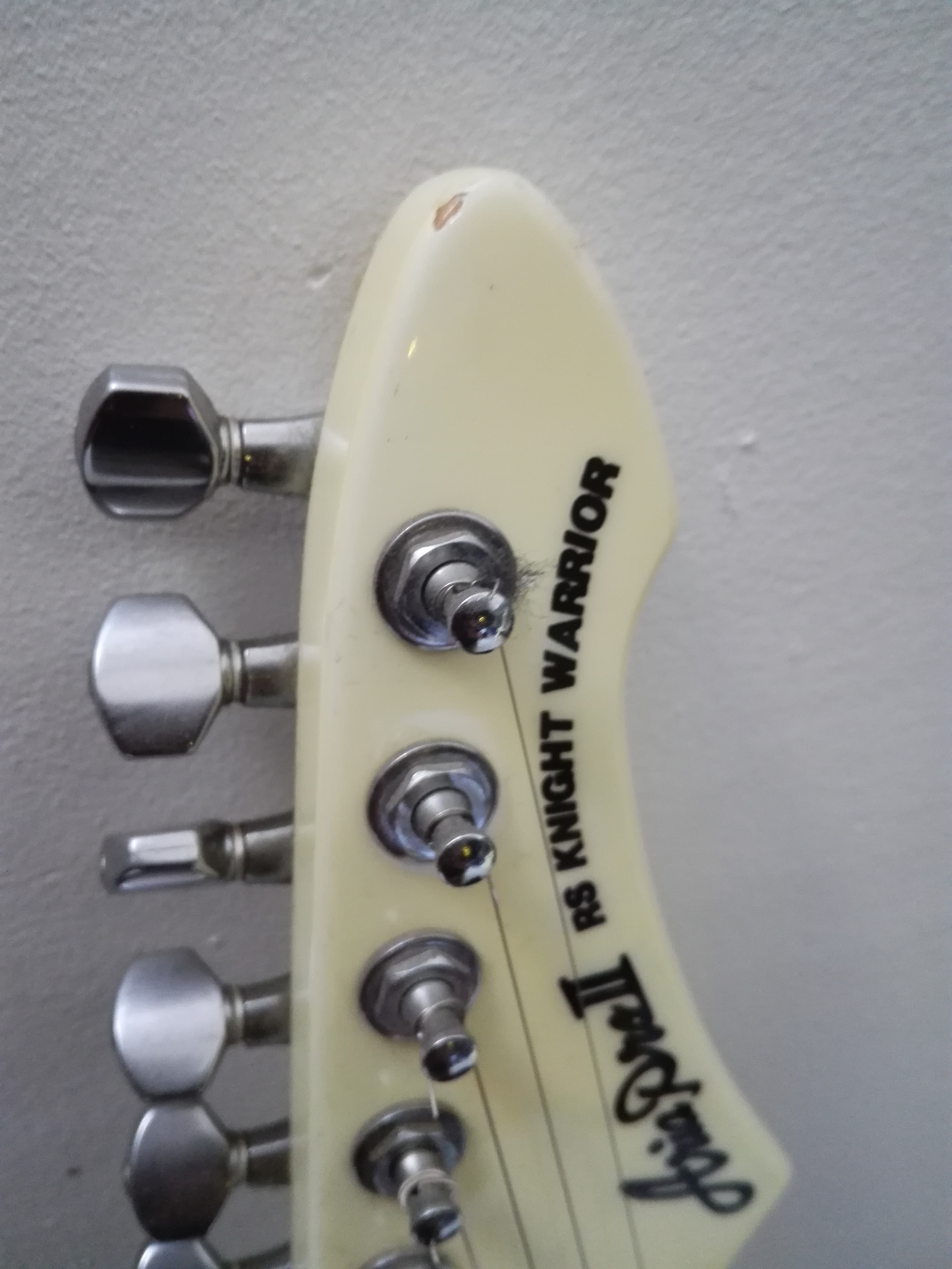 RS KNIGHT WARRIOR Aria Pro II RS Knight Warrior Audiofanzine