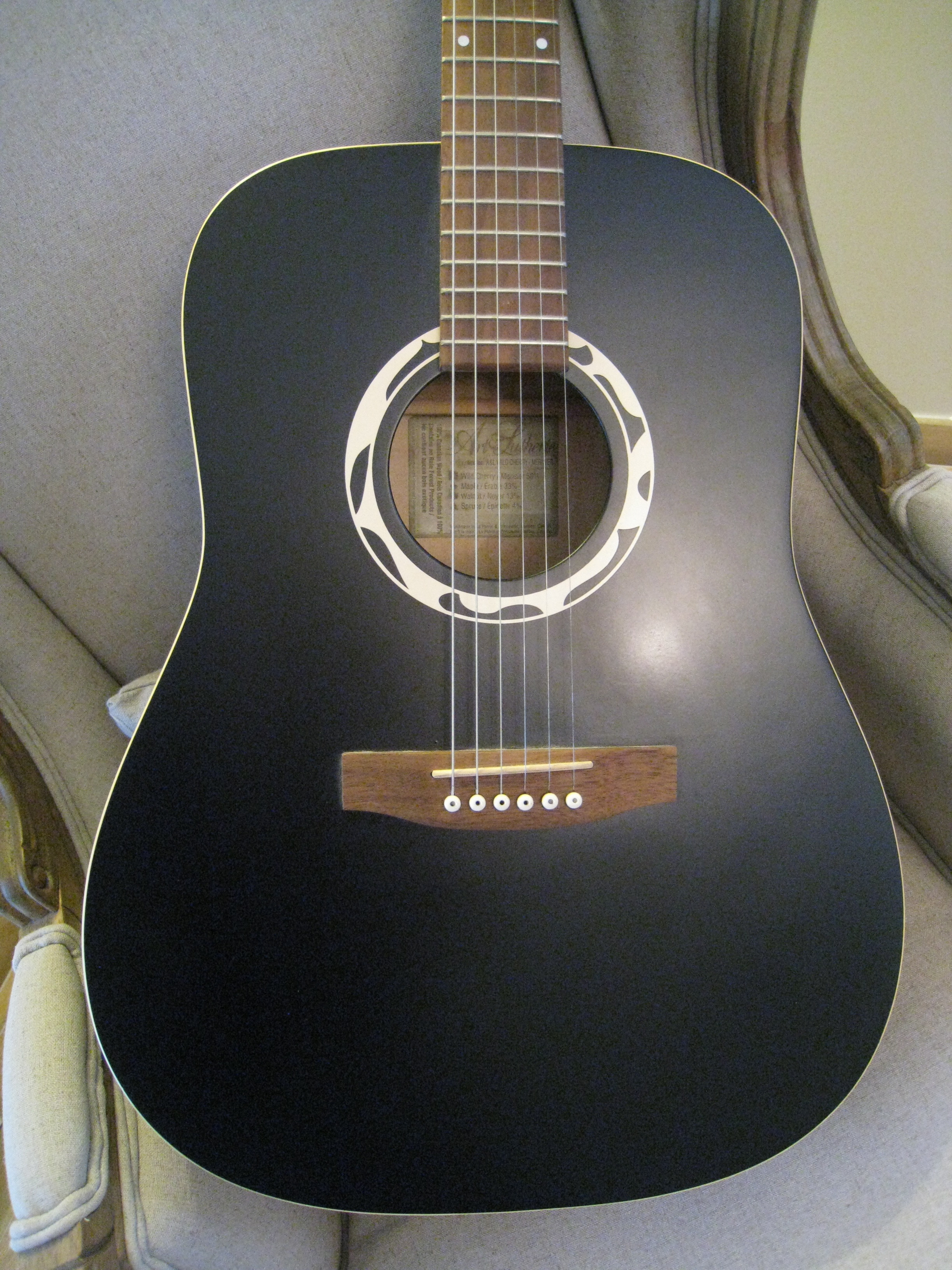 Art & Lutherie Wild Cherry image (569384) Audiofanzine