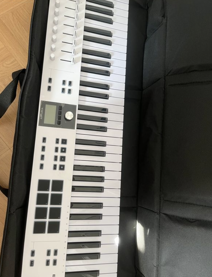 KeyLab Essential 61 MK3 - Arturia KeyLab Essential 61 MK3 - Audiofanzine