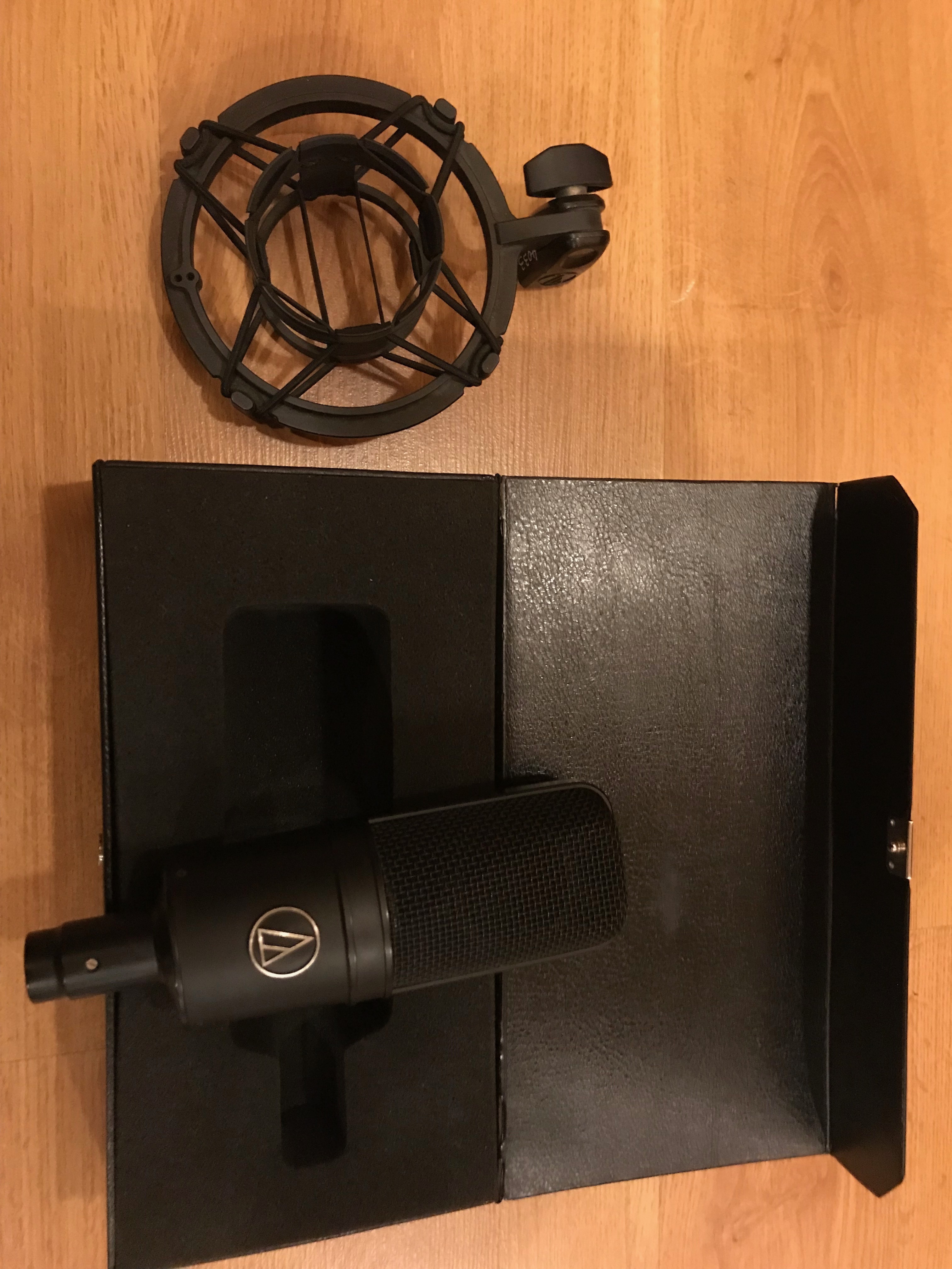 AT4033 ASM AudioTechnica AT4033 ASM Audiofanzine