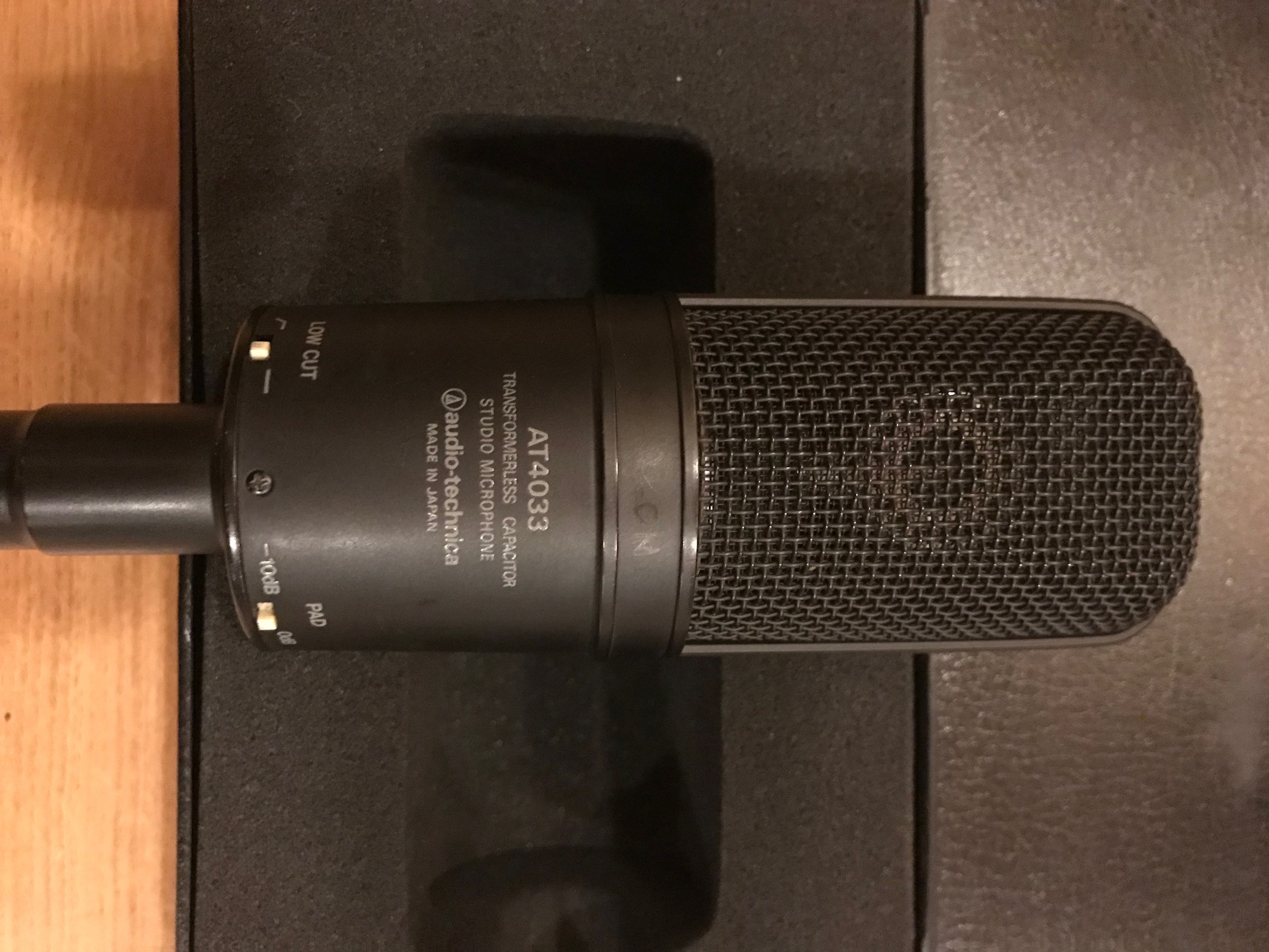 AT4033 ASM AudioTechnica AT4033 ASM Audiofanzine