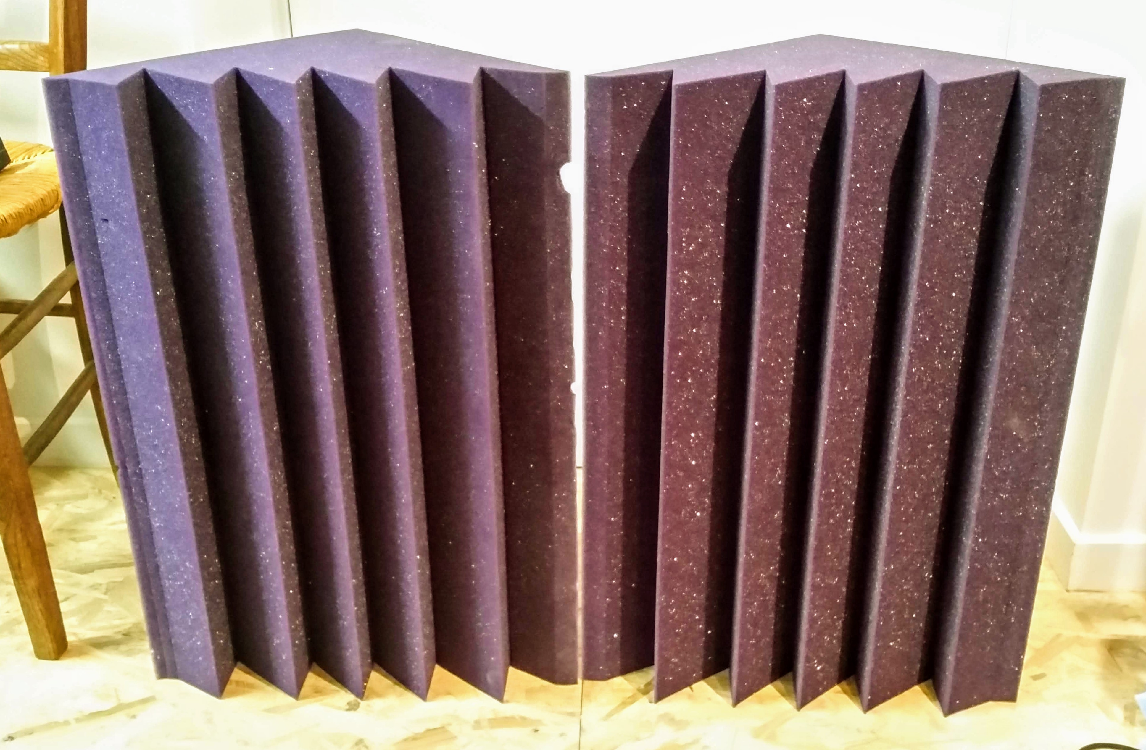 LENRD CORNER BASS TRAPS Auralex LENRD Corner Bass Traps Audiofanzine