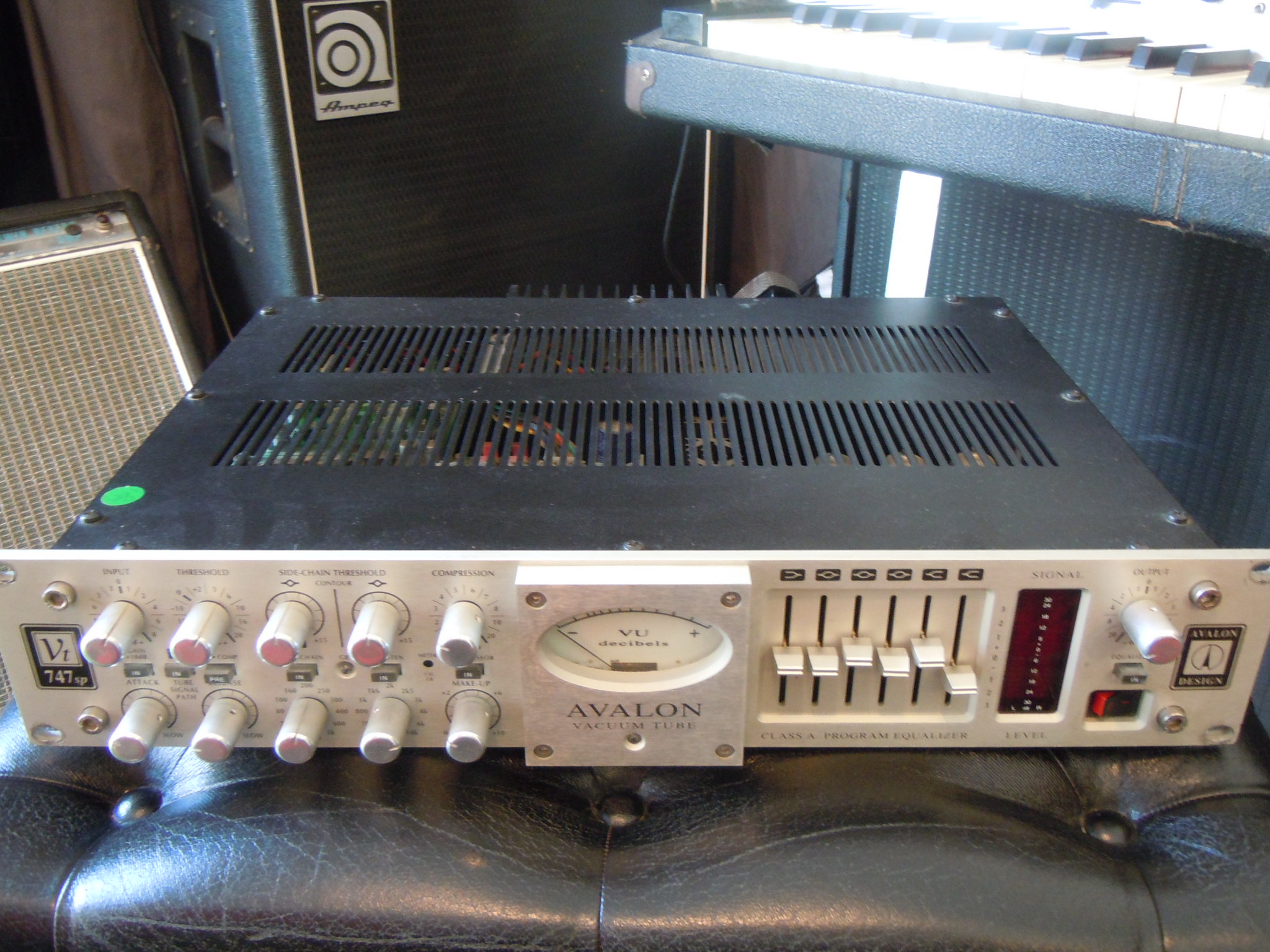Photo Avalon VT747 Avalon VT747 (85831) (279917) Audiofanzine