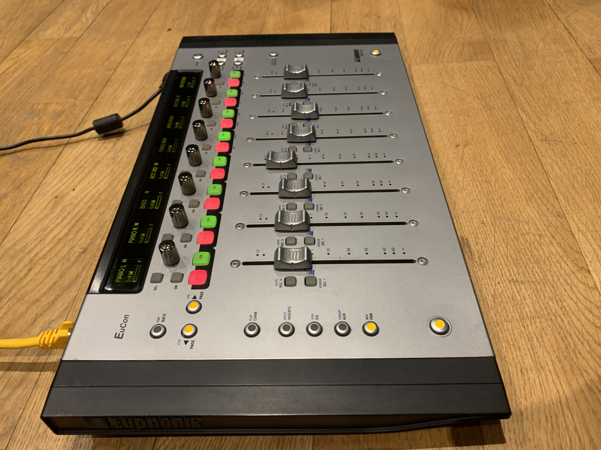 Artist Mix Avid Artist Mix Audiofanzine