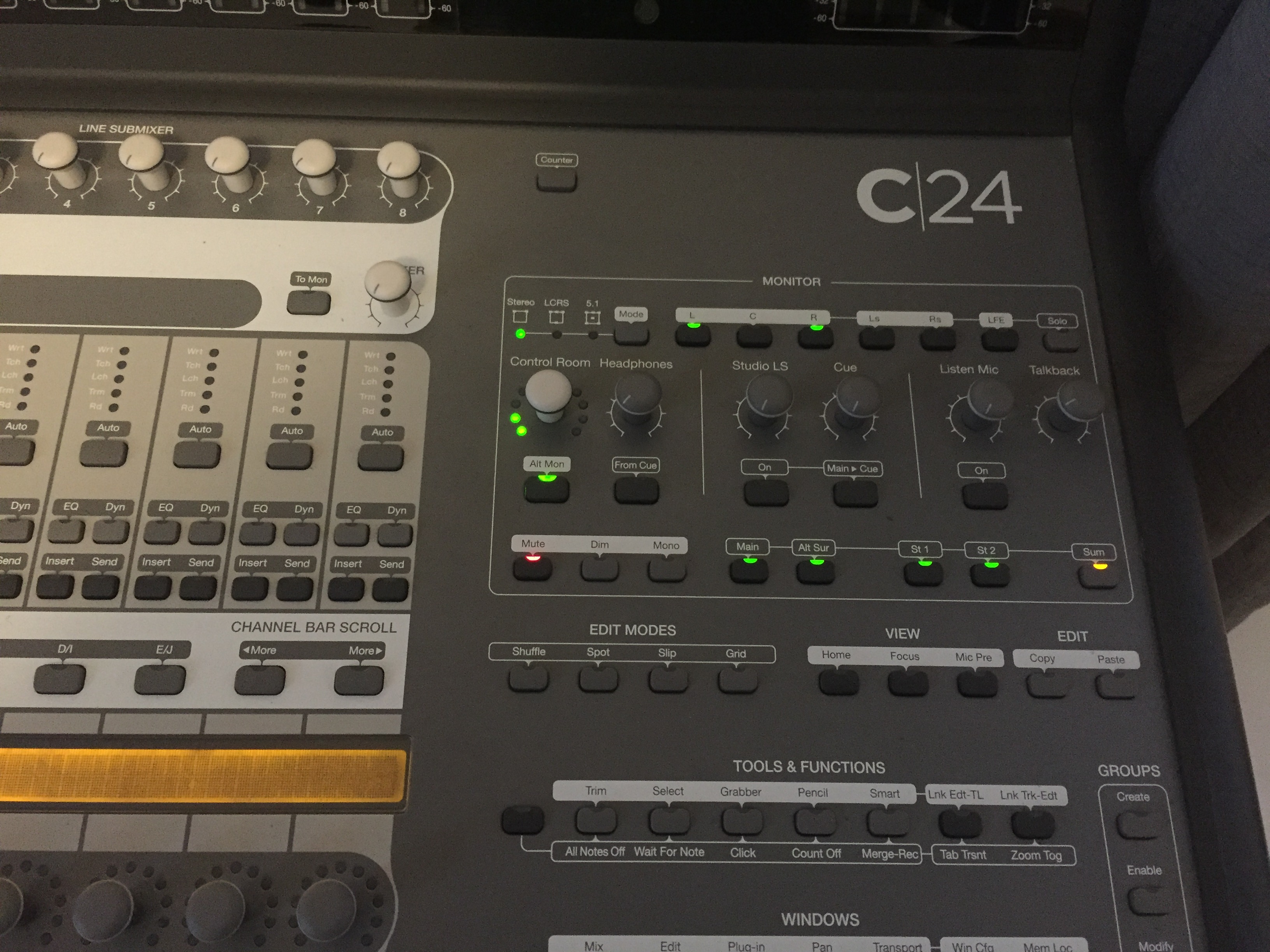 C24 Avid C24 Audiofanzine