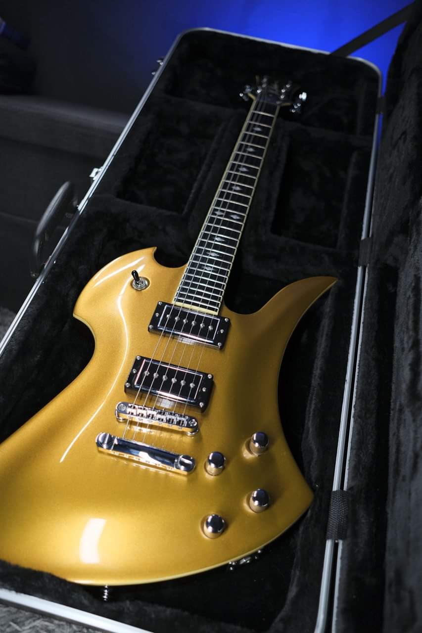 BC Mockingbird Pro X 2012 GoldTop (LanguedocRoussillon) Audiofanzine