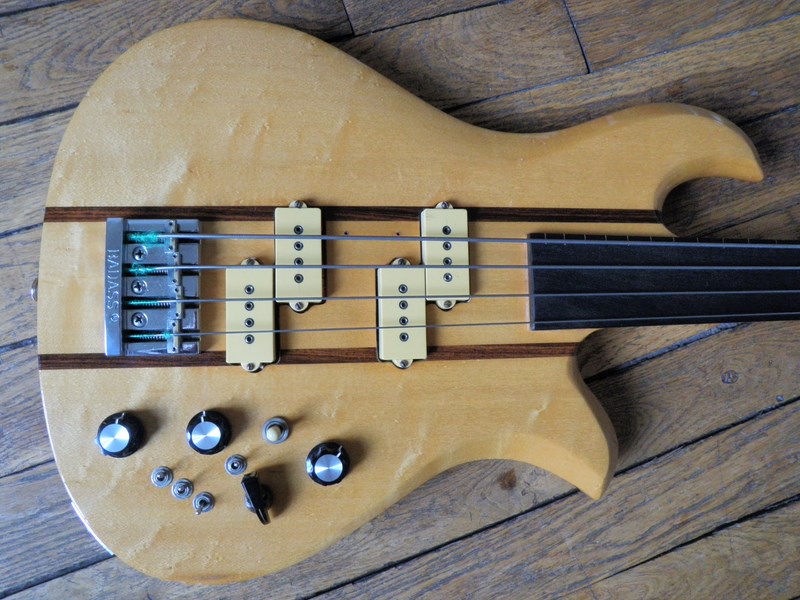 Photo B.C. Rich Eagle Bass Fretless (1978) : B.C. Rich Vintage Eagle ...