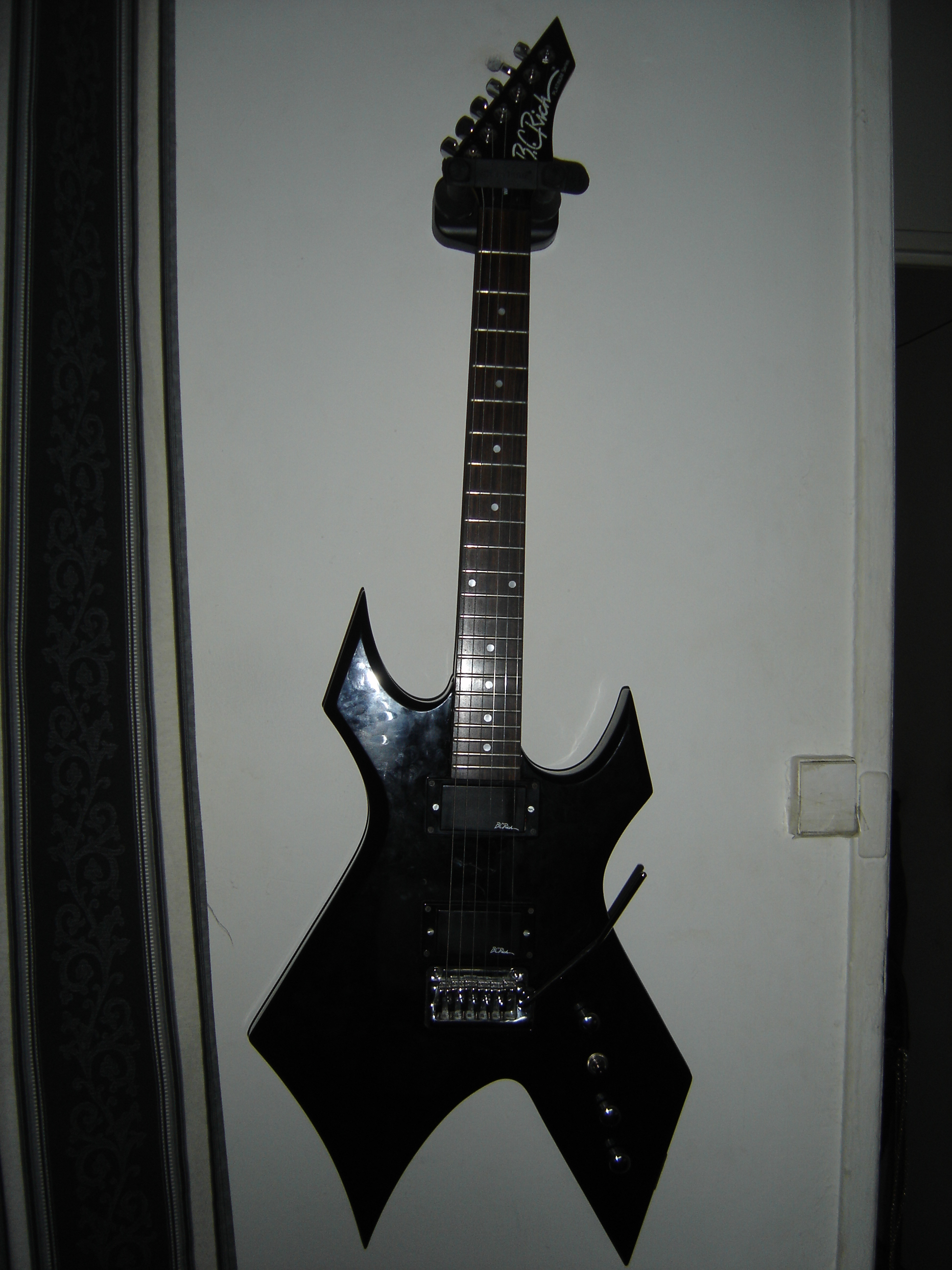 Photo B.C. Rich Warlock Platinum Series : B.C. Rich Warlock Platinum ...