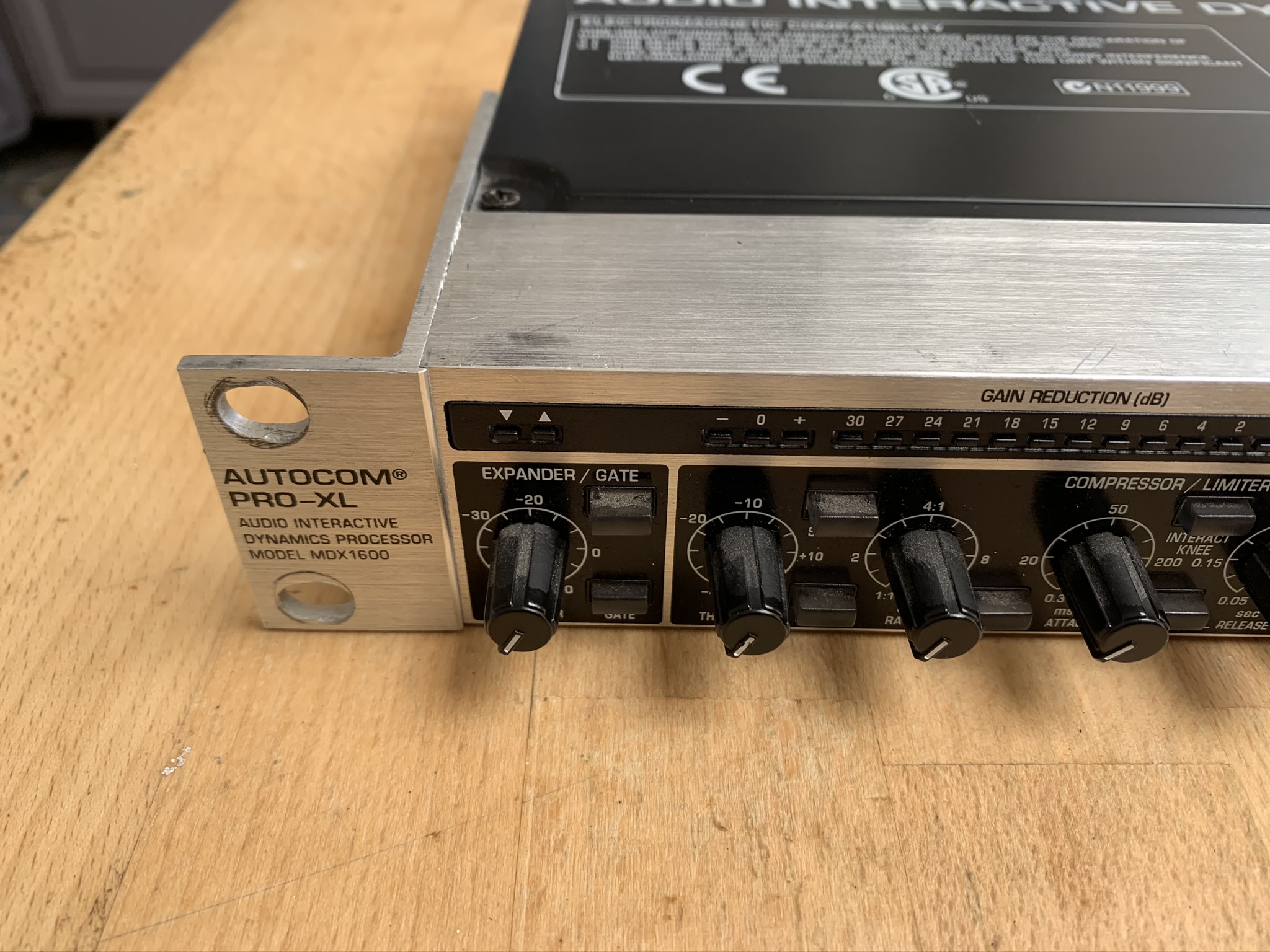 autocom serial changer la