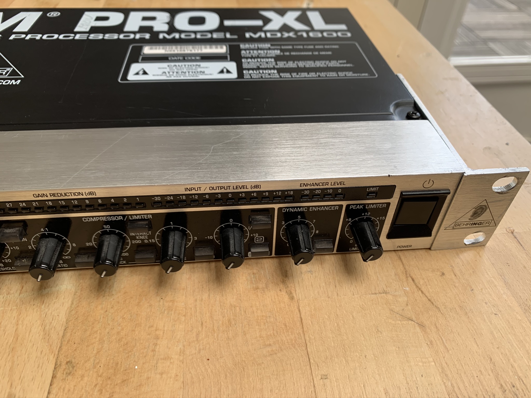 ProXL MDX1600 Behringer ProXL MDX1600 Audiofanzine