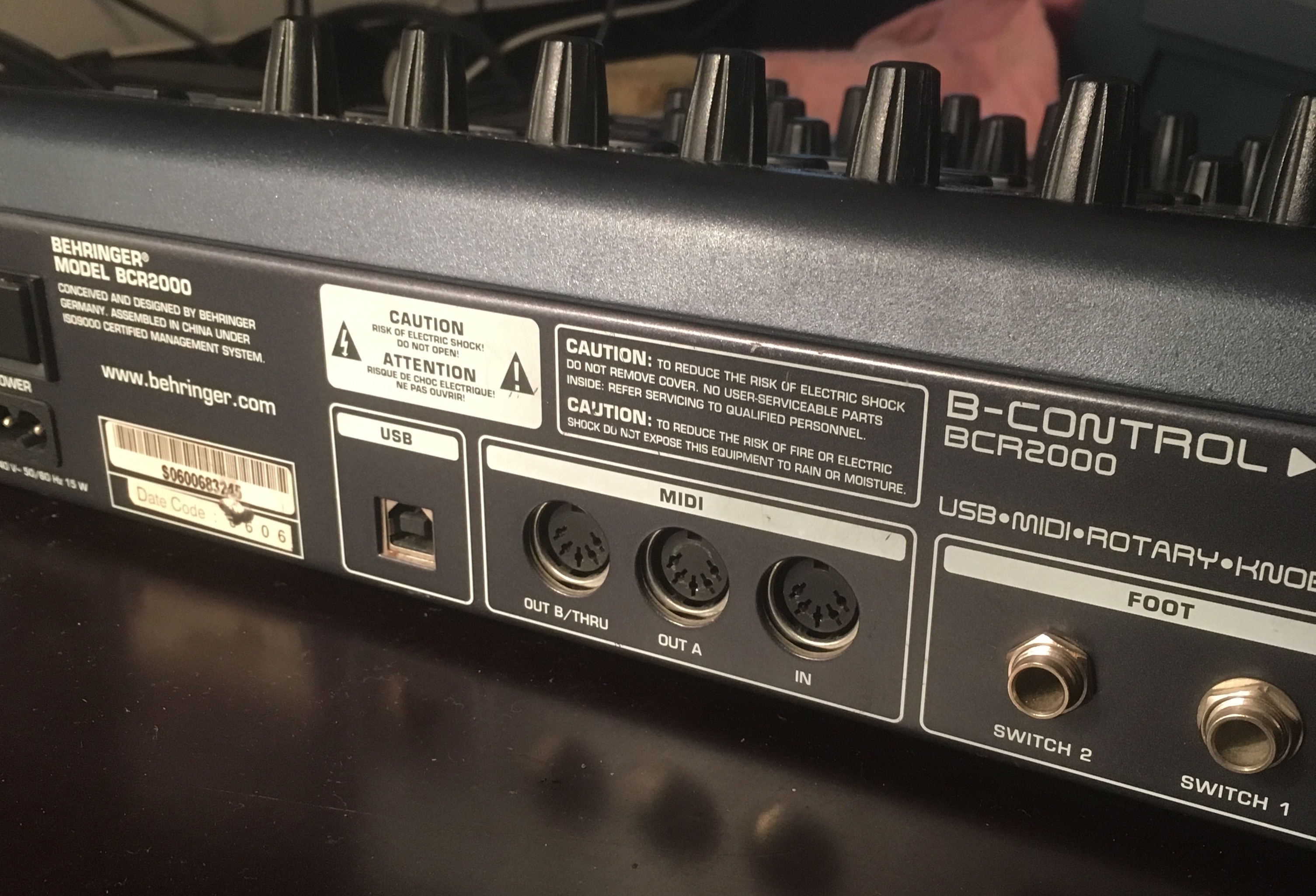 B-CONTROL ROTARY BCR2000 - Behringer B-Control Rotary BCR2000 ...