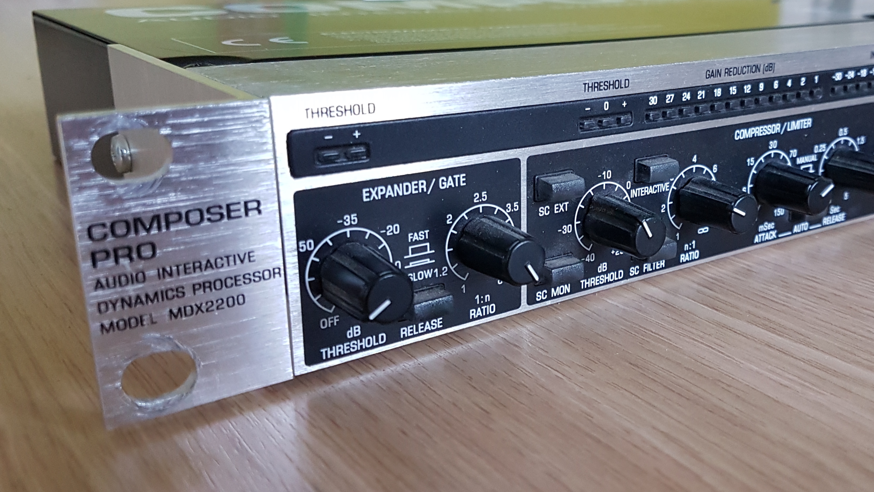 Poser Pro Mdx2200 Behringer Poser Pro Mdx2200 Audiofanzine