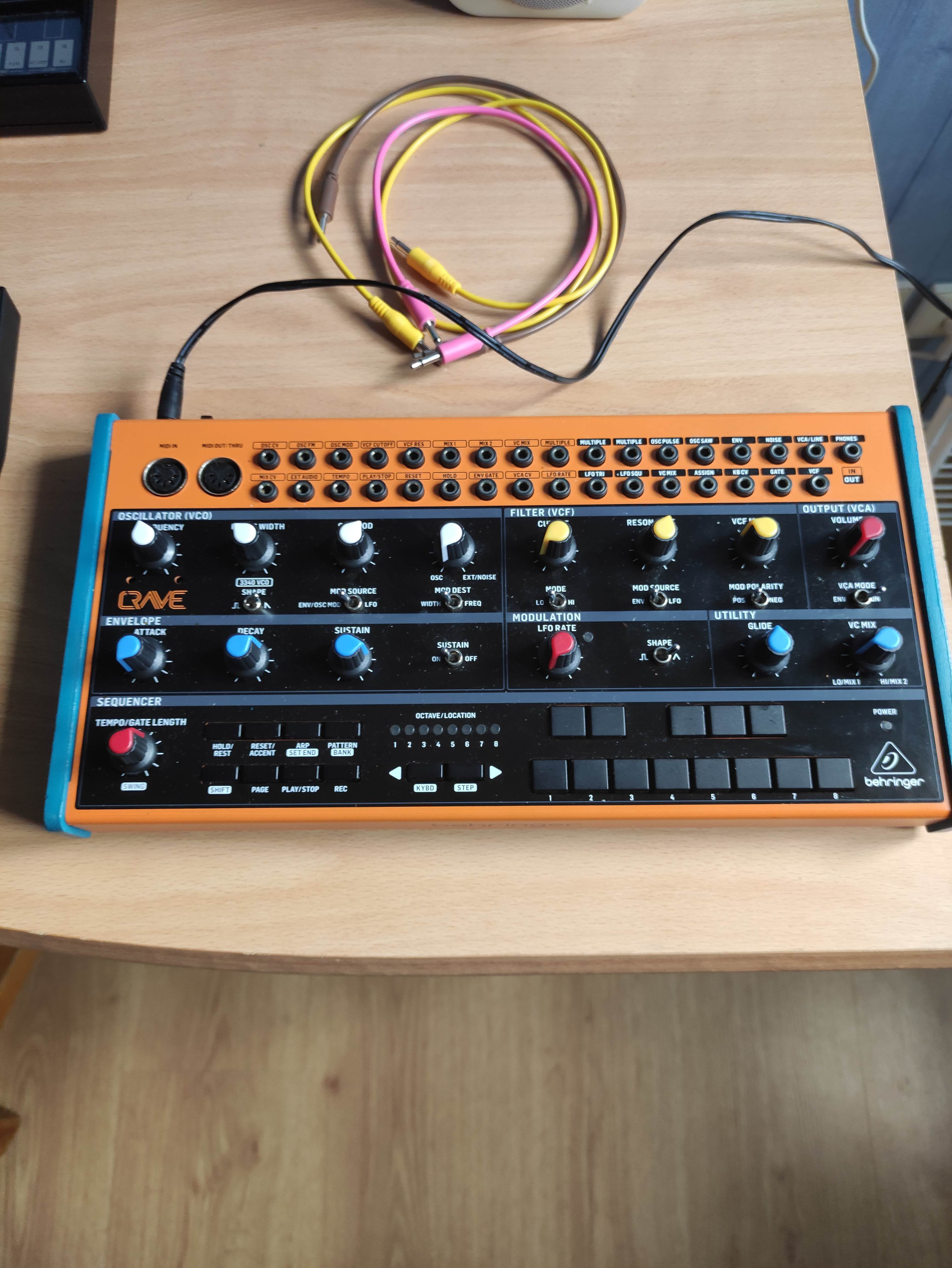 Crave Behringer Crave Audiofanzine