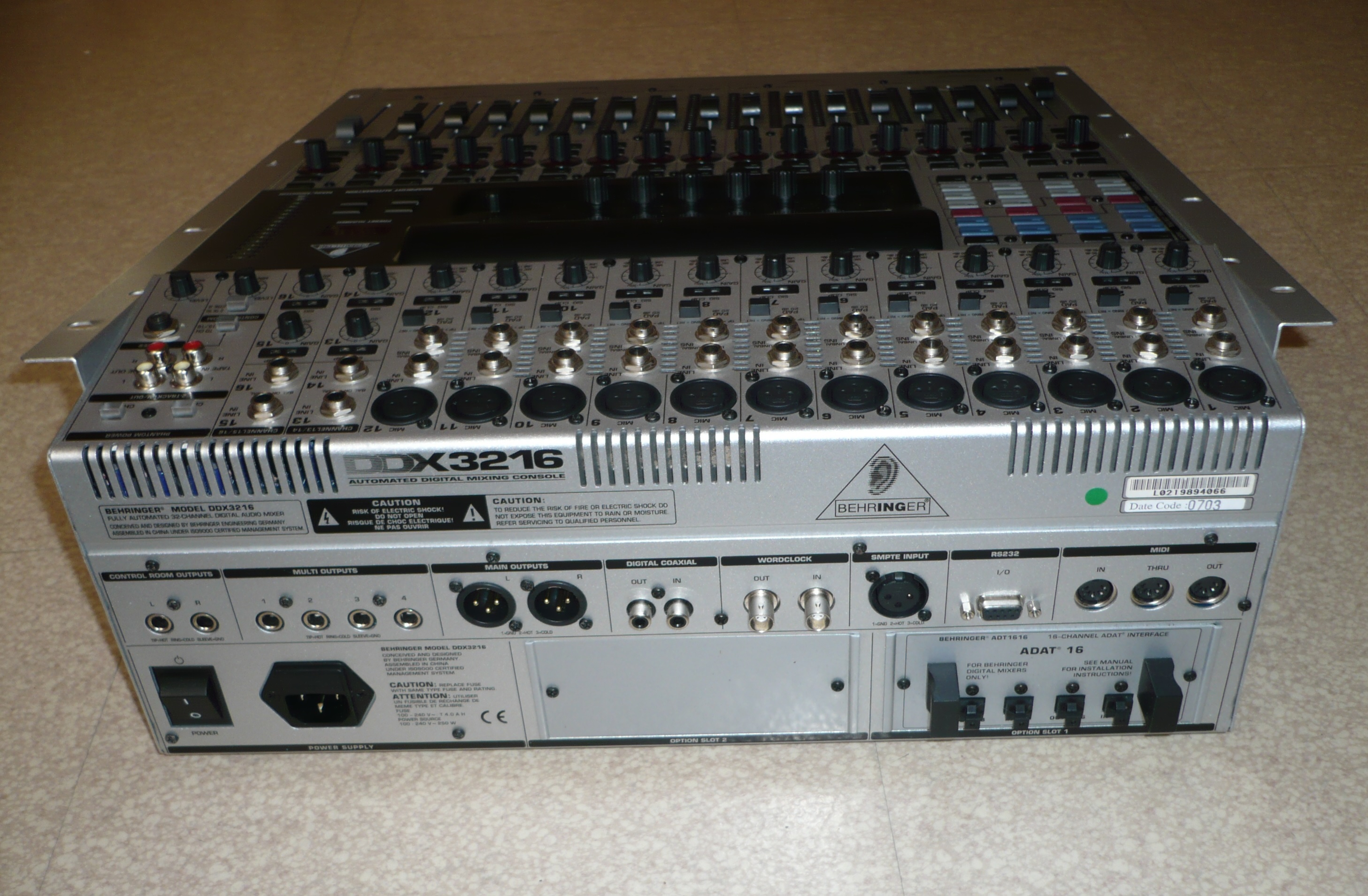 Photo Behringer DDX3216 DDX 0002 (1901159) Audiofanzine