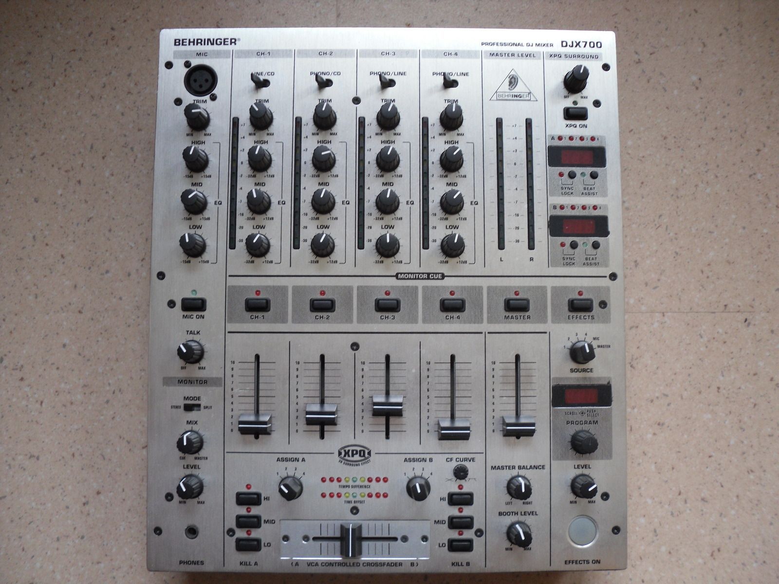 ベリンガー DJミキサー BPMカウンター 5ch エフェクト DJX750 - DJ機器