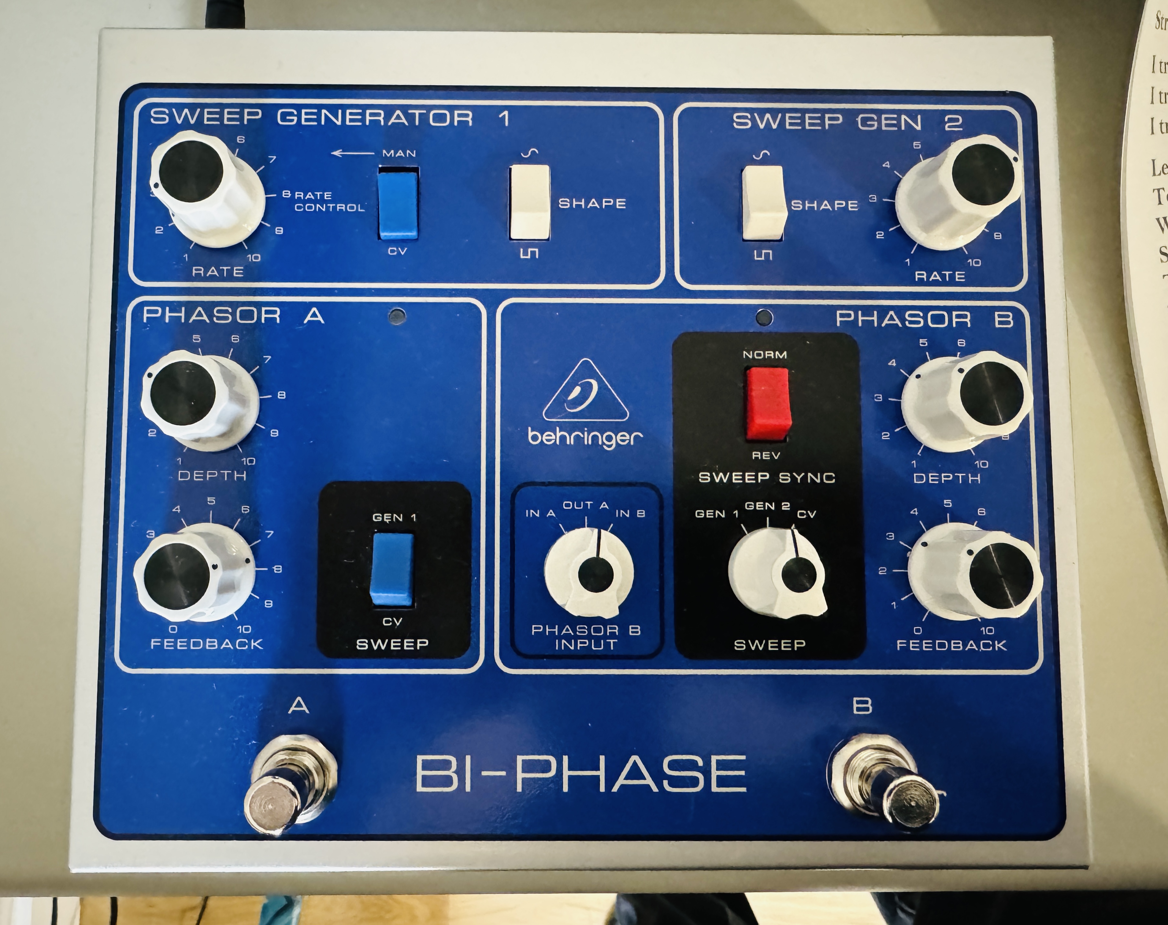 Behringer DUAL-PHASE Authentic Dual Phase Change