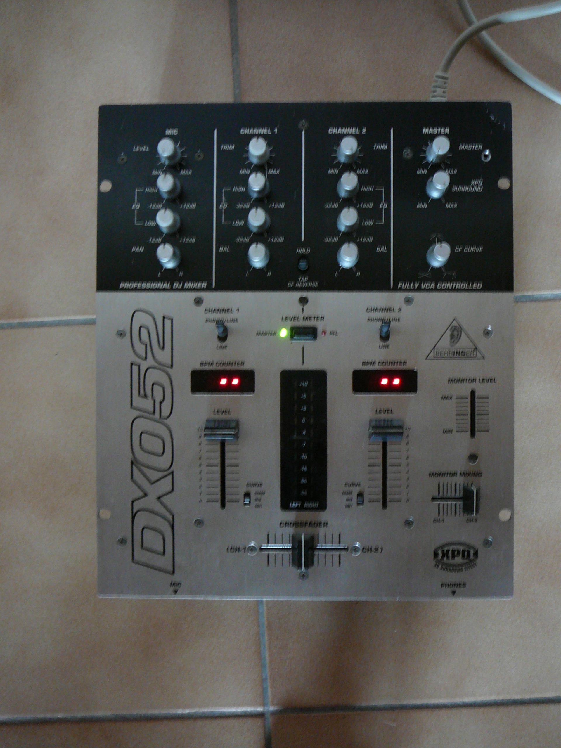 DX052 - Behringer DX052 - Audiofanzine