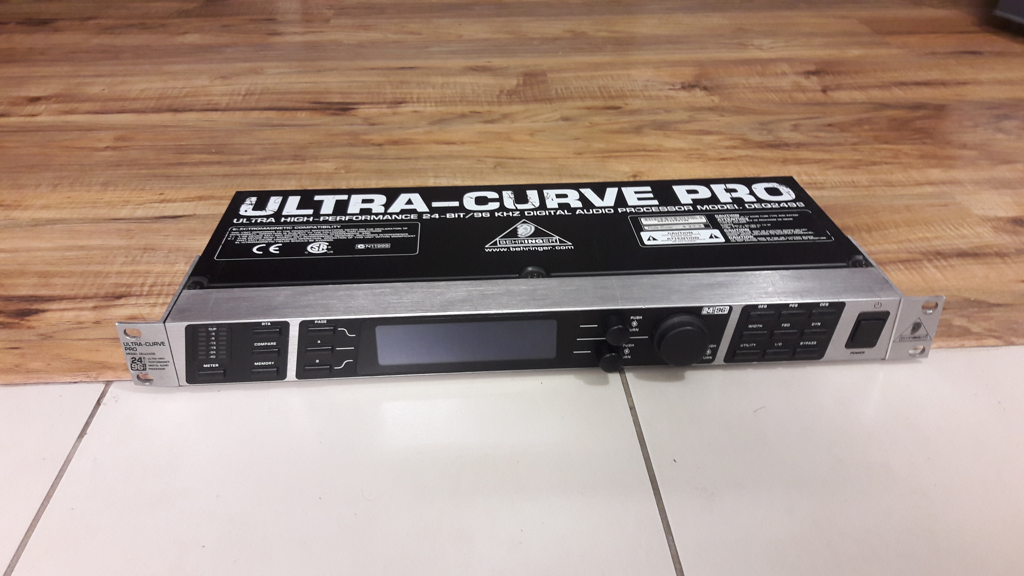 Photo Behringer ECM8000 : Behringer ECM8000 (48268) (#1434822 ...