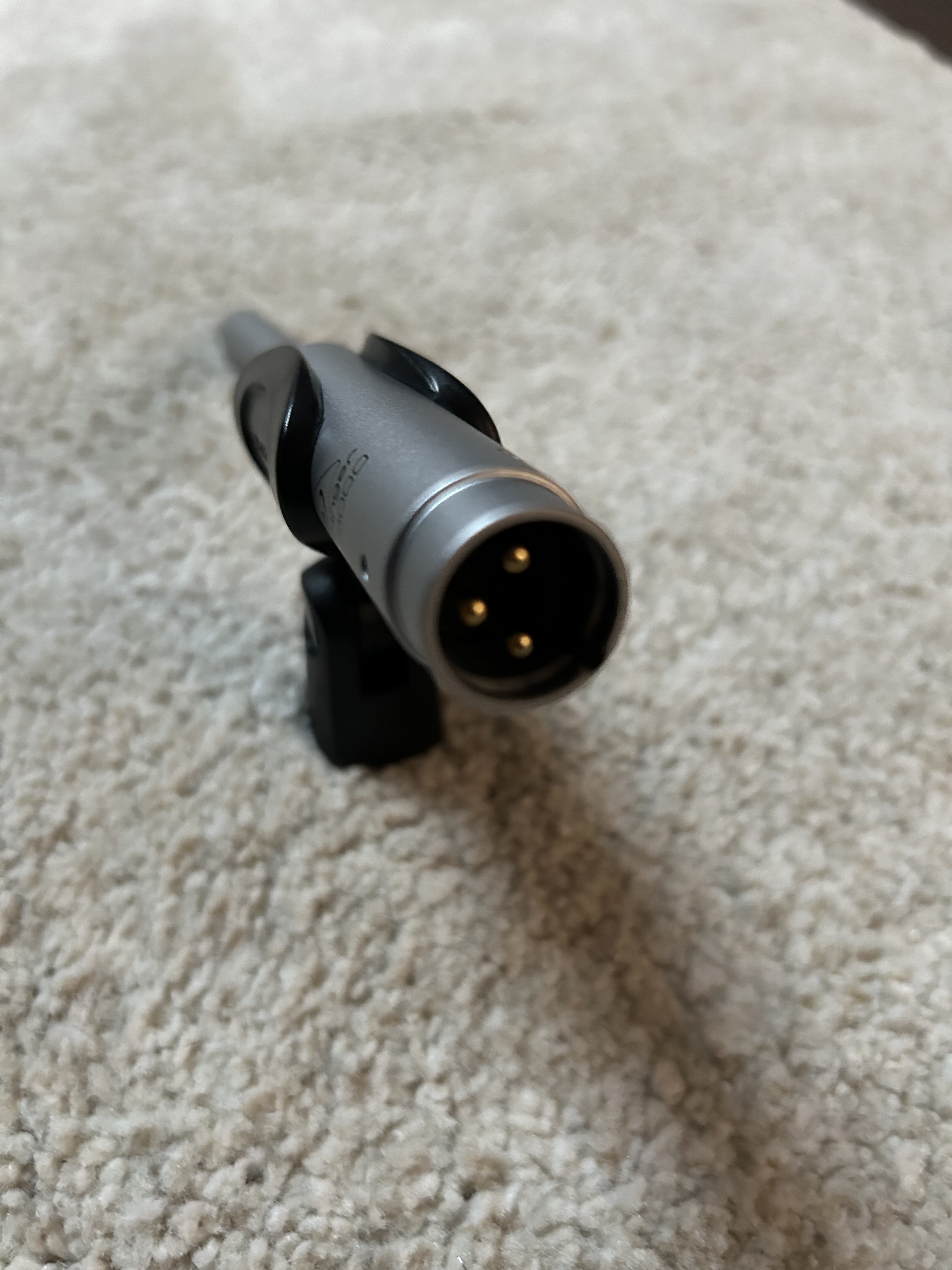 ECM8000 Behringer ECM8000 Audiofanzine