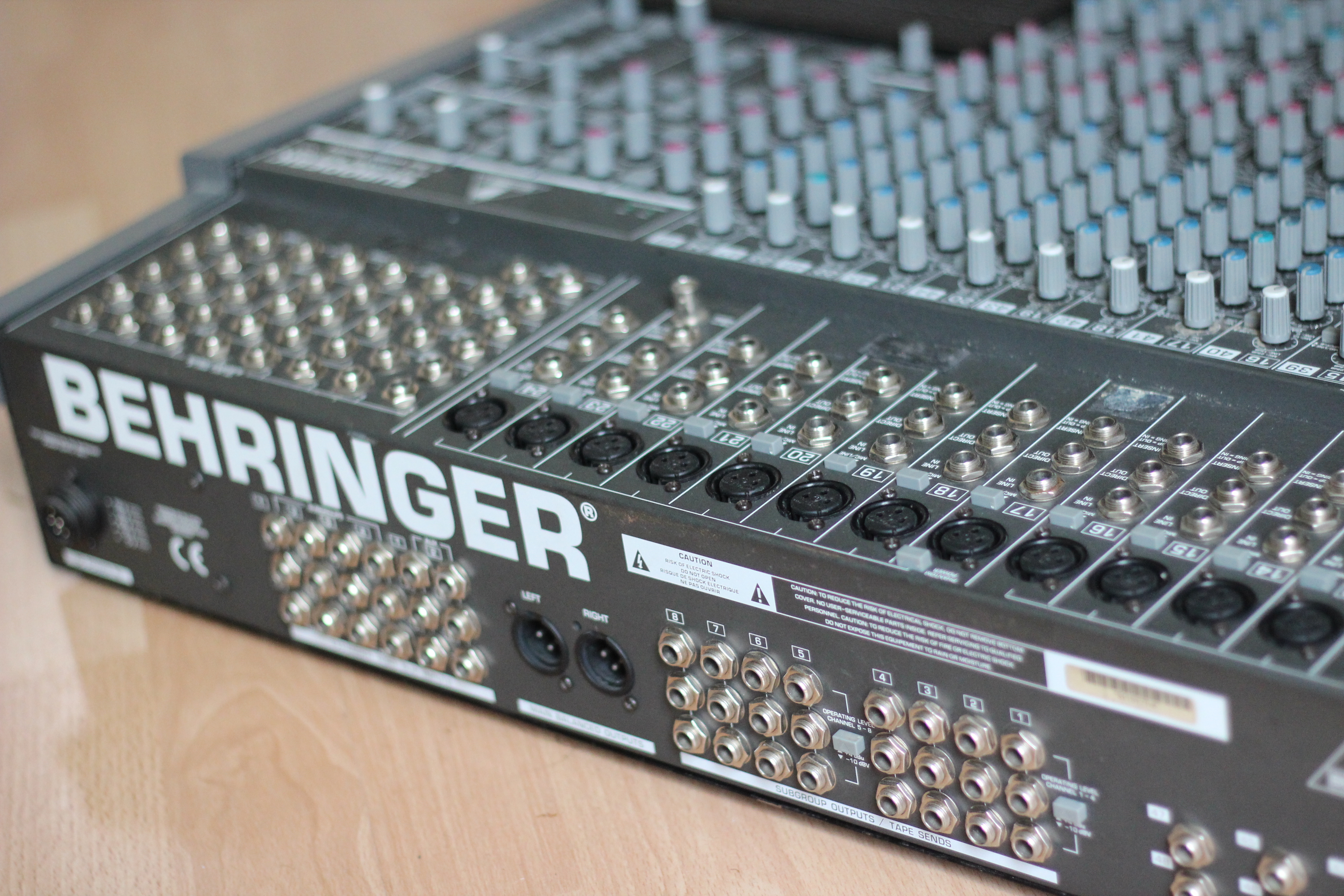 dust cover behringer mx8000