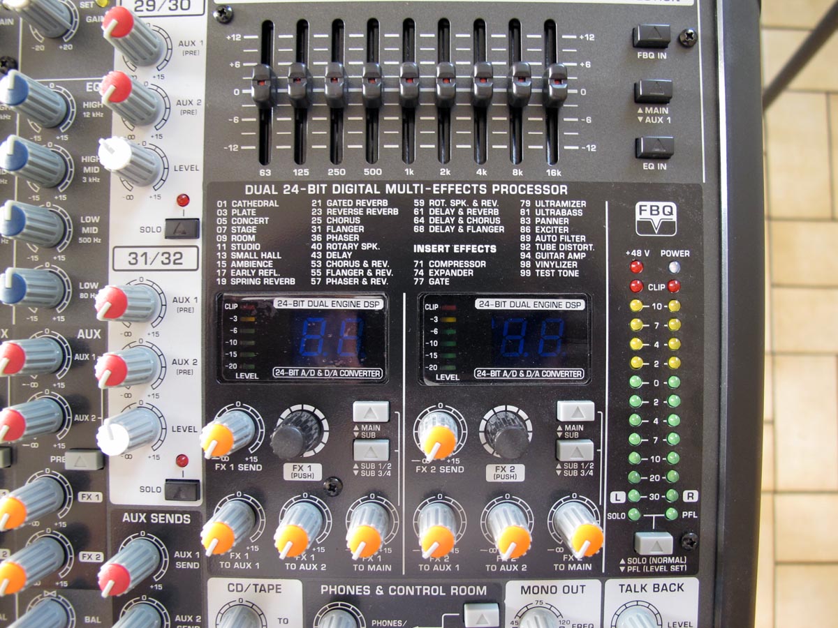 Behringer 2 pro. ?Behringer sx3242fx. Процессор Behringer Vamp 1. Пульт Самик sx83 микшерный. Процессор Behringer Vamp 2.