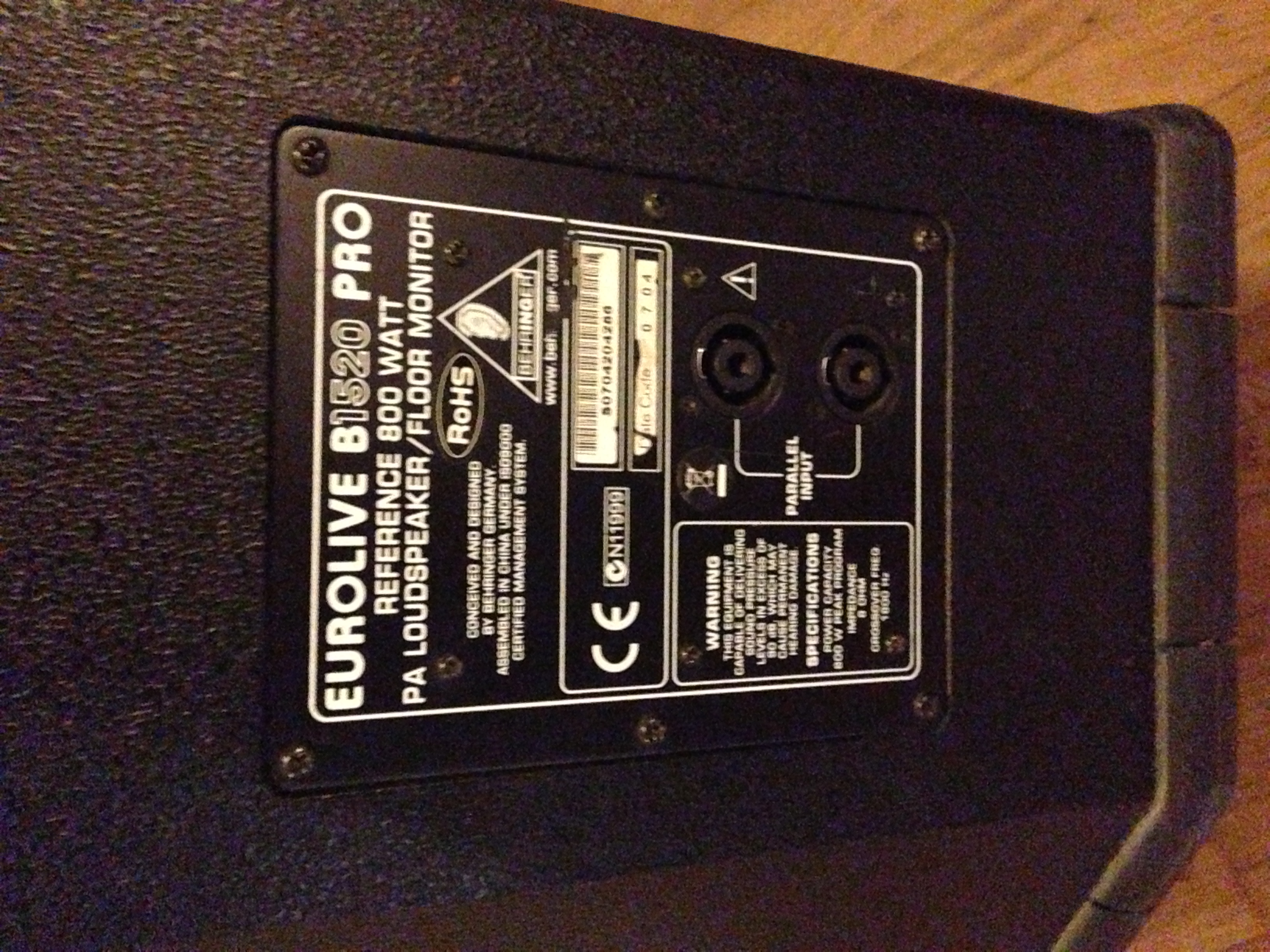 EUROLIVE B1520 Behringer Eurolive B1520 Audiofanzine