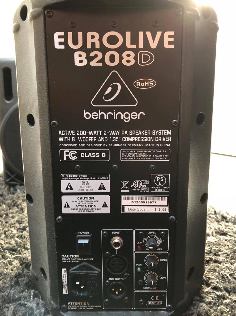 EUROLIVE B208D Behringer Eurolive B208D Audiofanzine