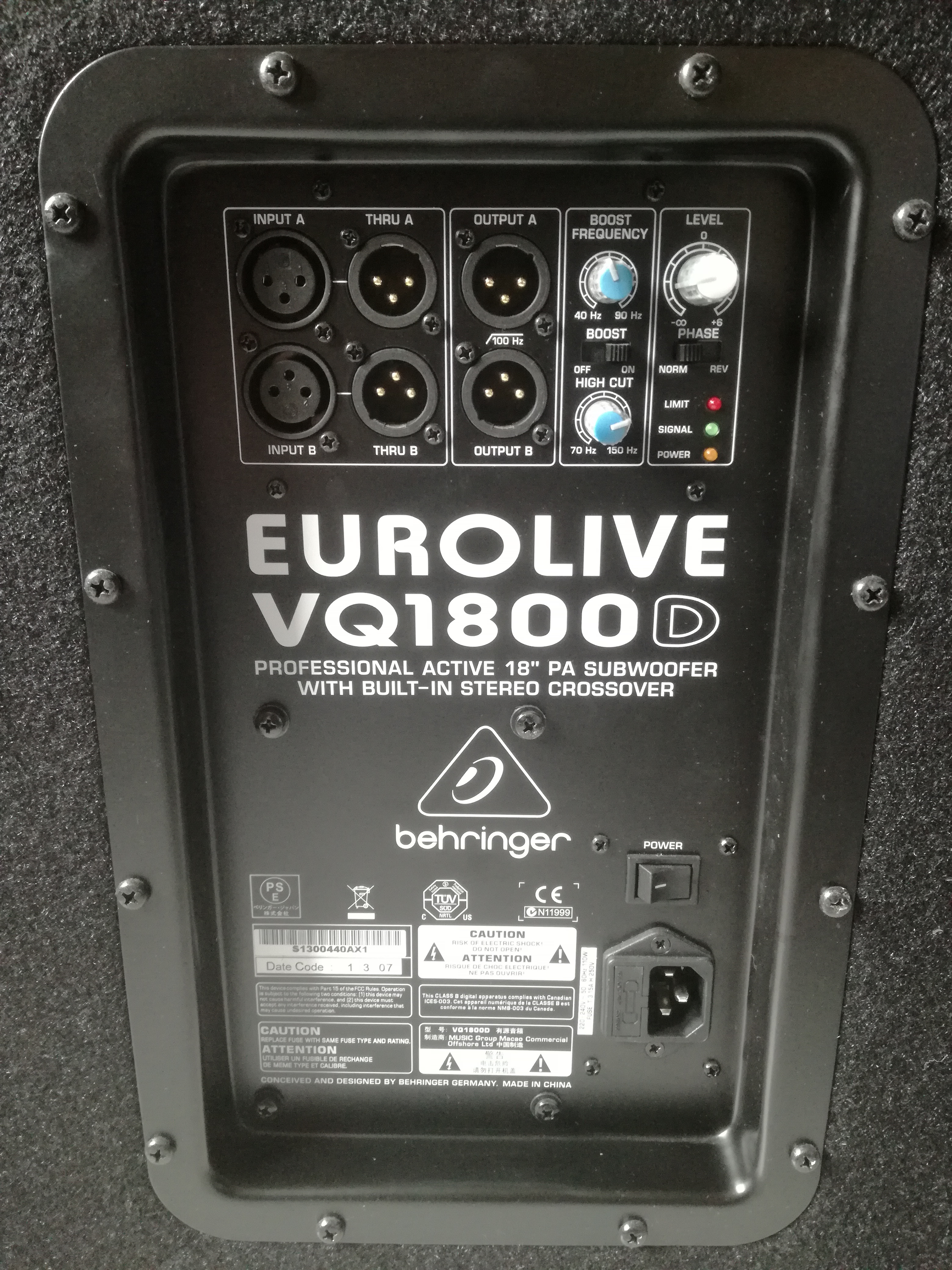 behringer vq1800d