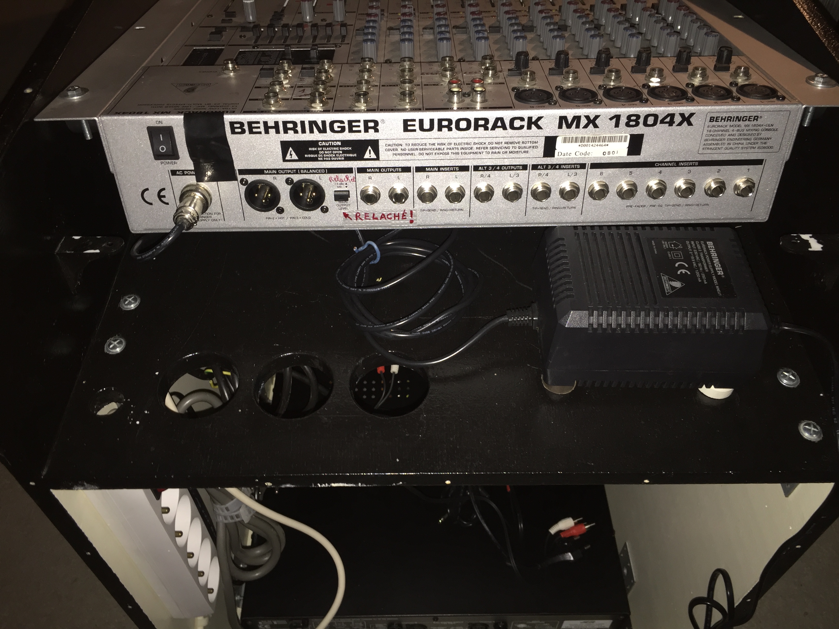 EURORACK MX1804X Behringer Eurorack MX1804X Audiofanzine