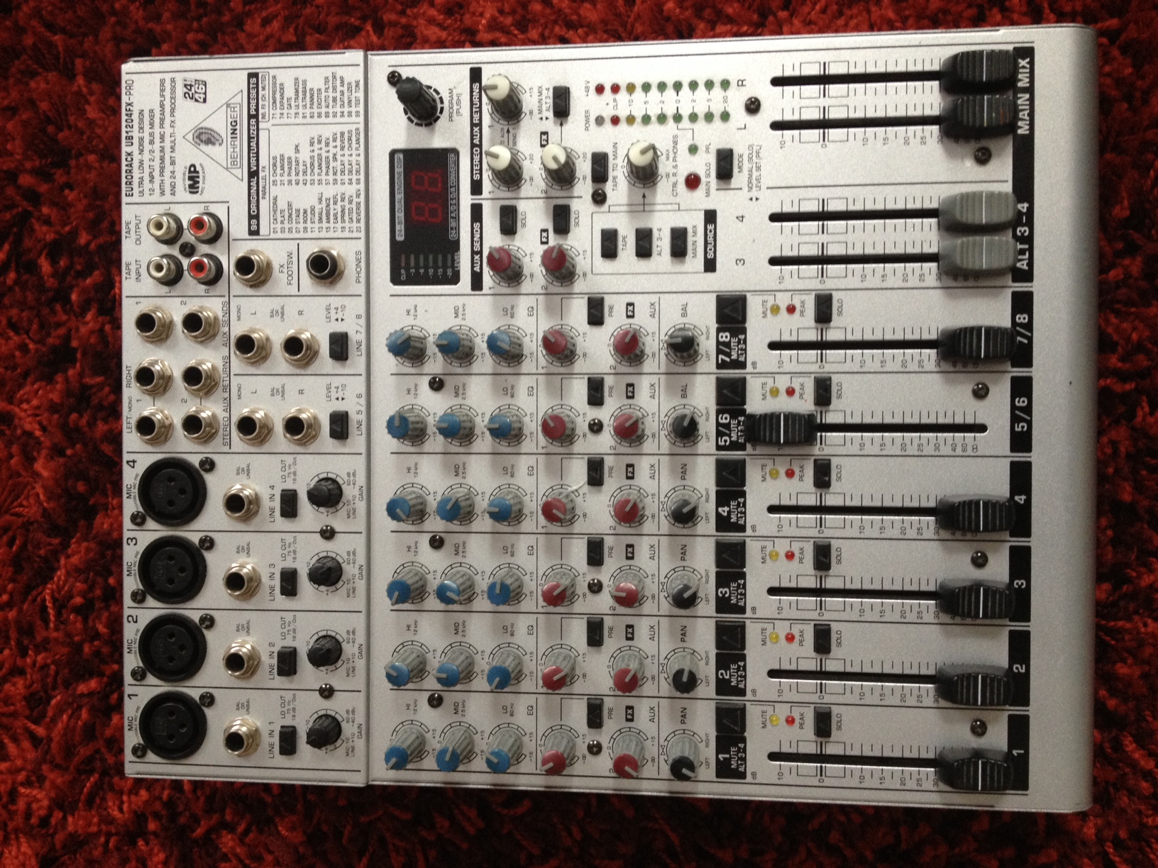 Photo Behringer Eurorack UB1204FX-Pro : Behringer UB1204FX-Pro (#666344 ...