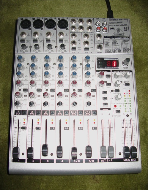 Behringer Eurorack UB1204FX-Pro image (#743940) - Audiofanzine