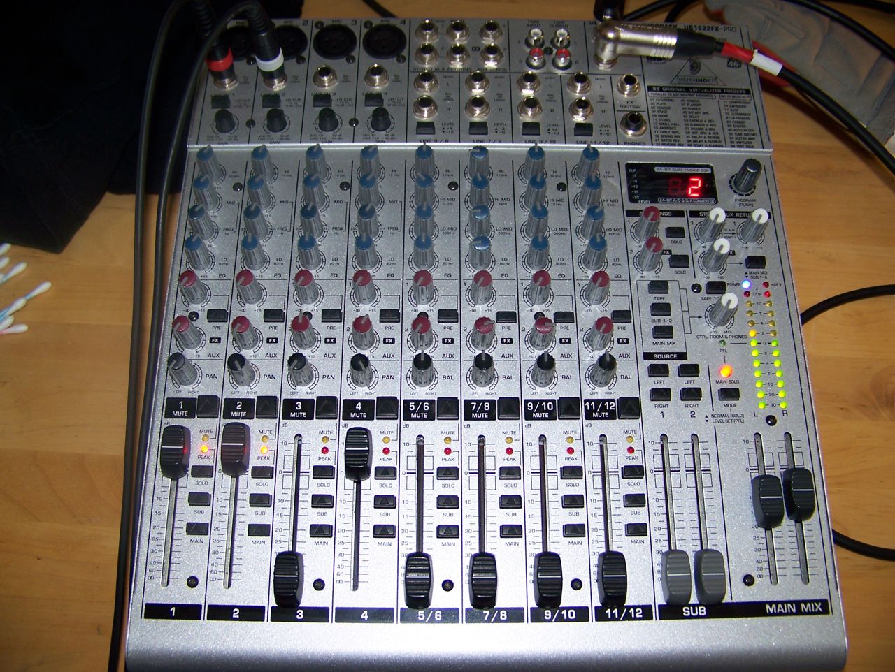 Behringer Eurorack UB1622FX-Pro image (#408680) - Audiofanzine