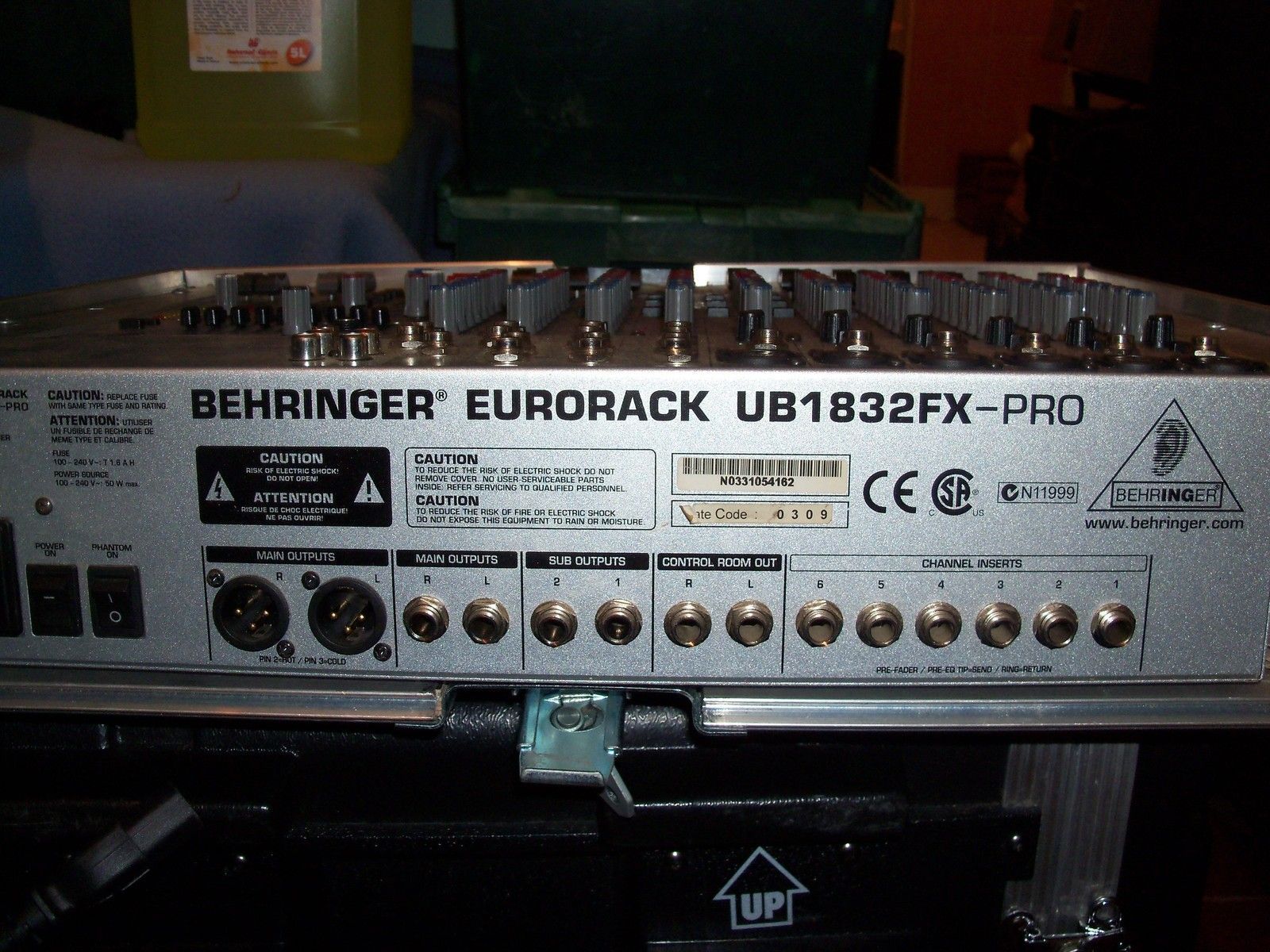 Behringer Eurorack UB1832FXPro image (206132) Audiofanzine